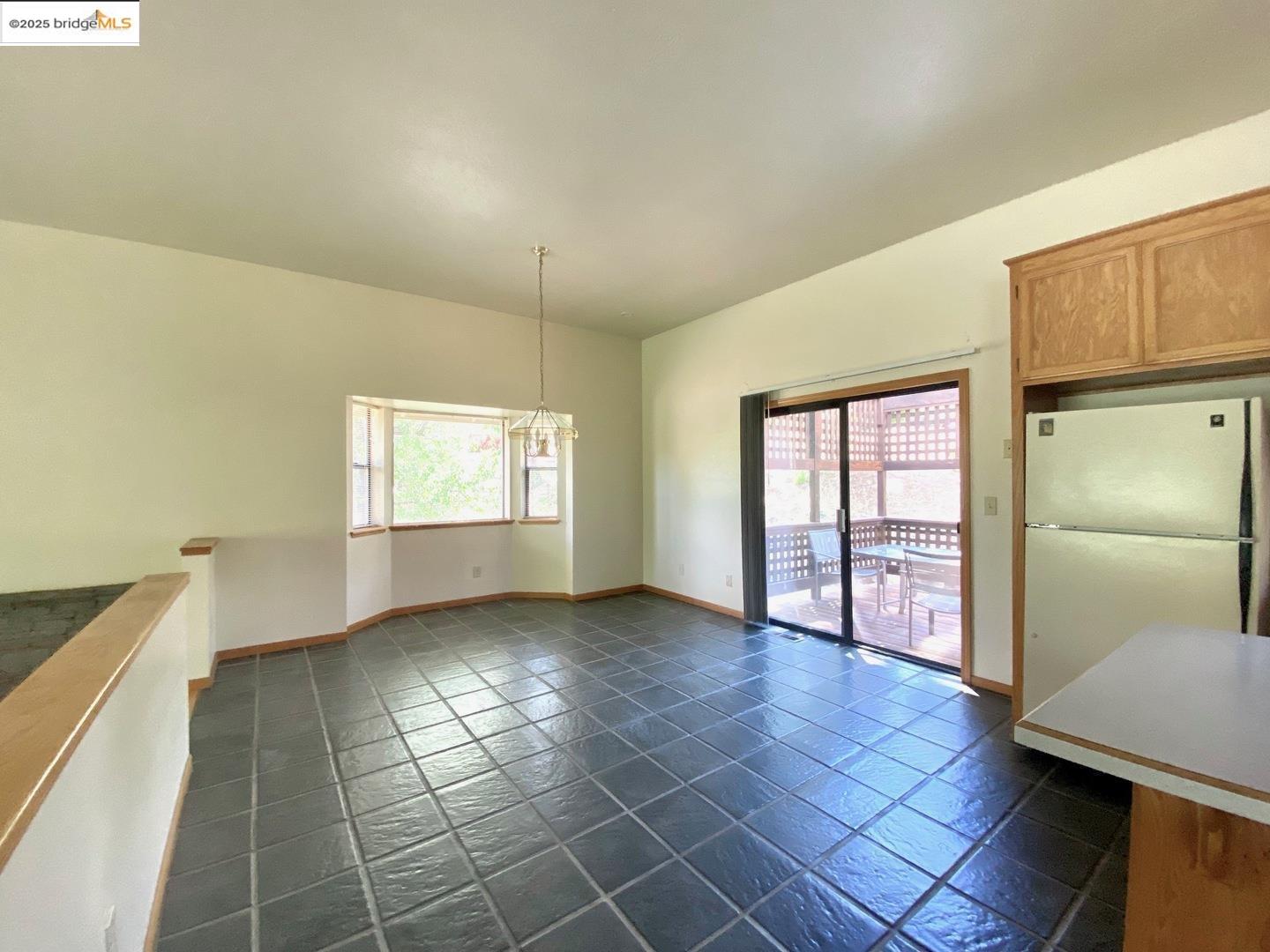 Detail Gallery Image 11 of 37 For 939 Fairway Ct, Murphys,  CA 95247 - 3 Beds | 2 Baths