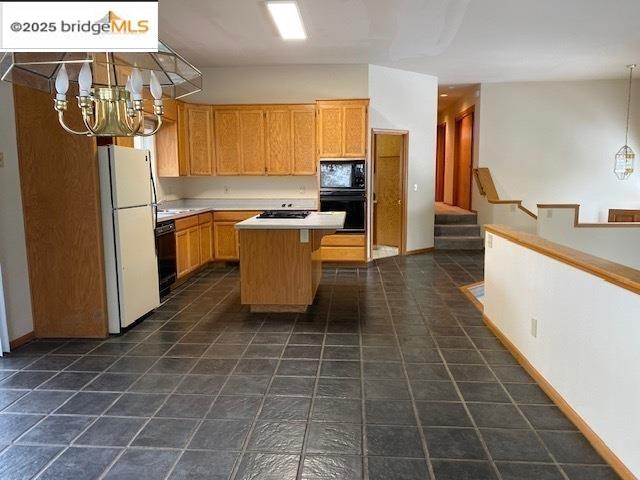 Detail Gallery Image 3 of 37 For 939 Fairway Ct, Murphys,  CA 95247 - 3 Beds | 2 Baths