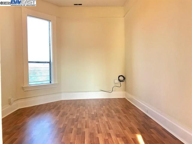 1707 Lincoln Ave # B, Alameda, California 94501, 3 Bedrooms Bedrooms, 8 Rooms Rooms,2 BathroomsBathrooms,Residential Lease,For Rent,1707 Lincoln Ave # B,41102427