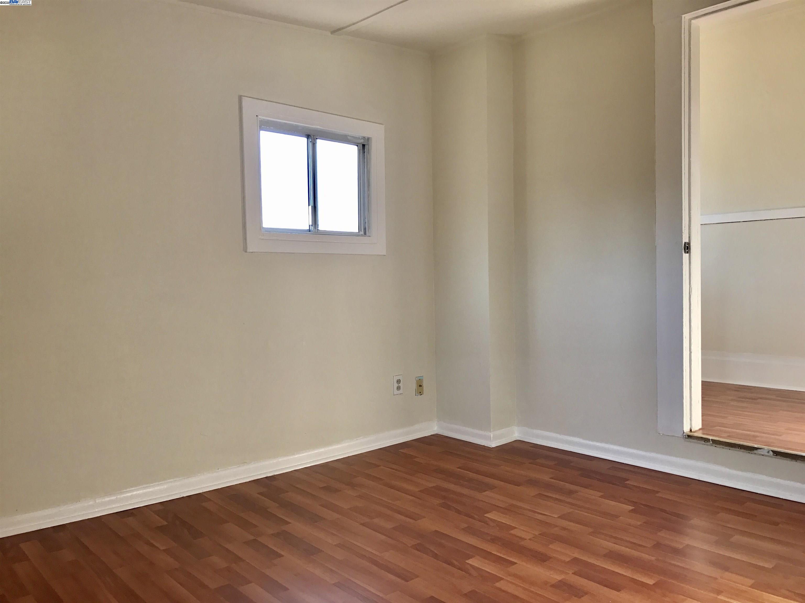 1707 Lincoln Ave # B, Alameda, California 94501, 3 Bedrooms Bedrooms, 8 Rooms Rooms,2 BathroomsBathrooms,Residential Lease,For Rent,1707 Lincoln Ave # B,41102427