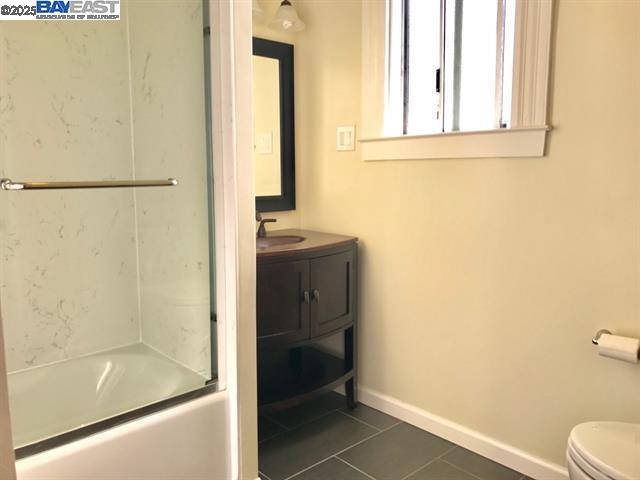 1707 Lincoln Ave # B, Alameda, California 94501, 3 Bedrooms Bedrooms, 8 Rooms Rooms,2 BathroomsBathrooms,Residential Lease,For Rent,1707 Lincoln Ave # B,41102427