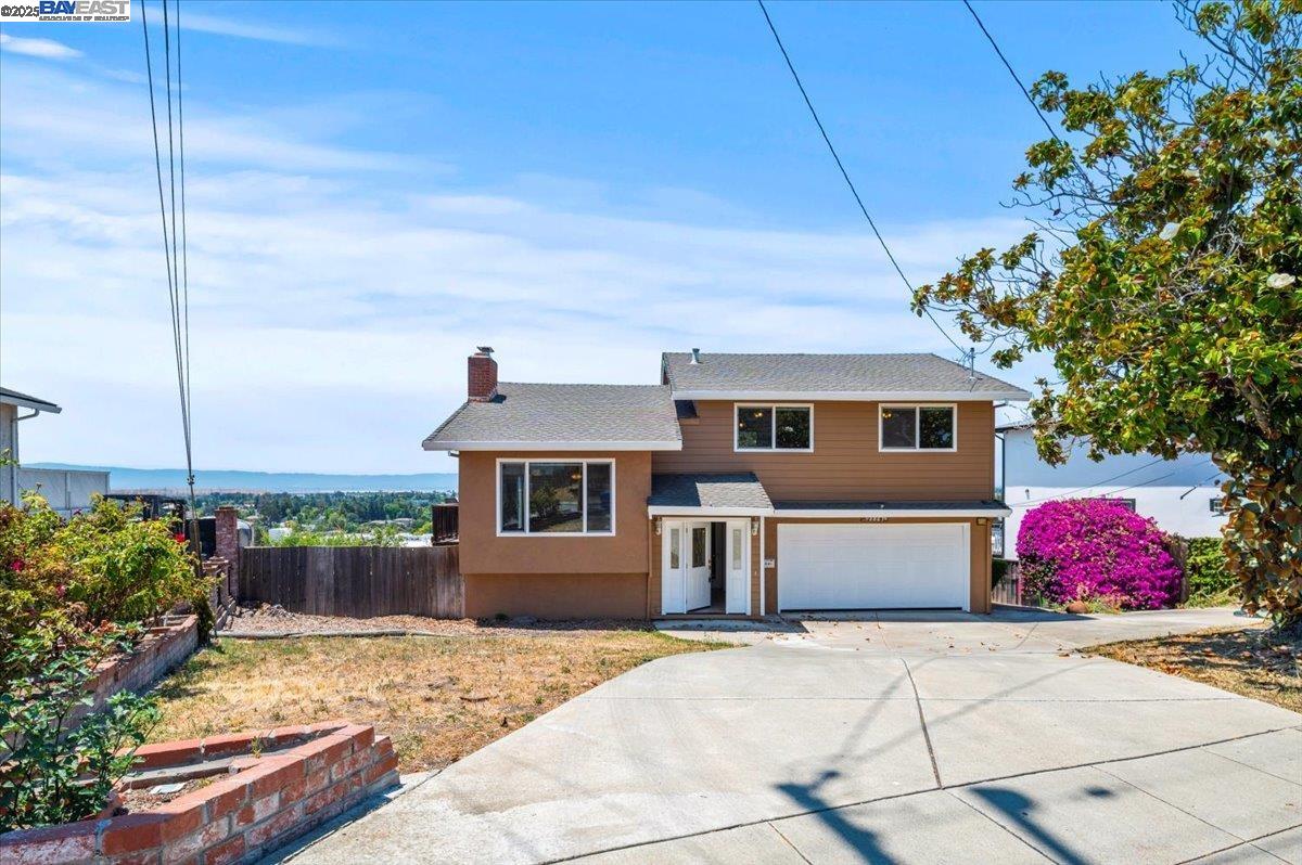 Detail Gallery Image 1 of 44 For 3116 Middlefield Ave., Fremont,  CA 94539 - 3 Beds | 2/1 Baths