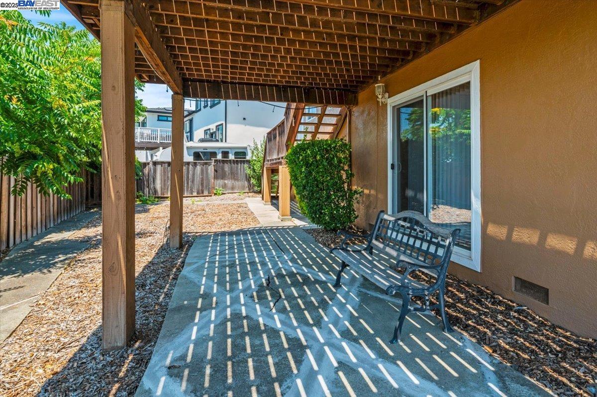 Detail Gallery Image 37 of 44 For 3116 Middlefield Ave., Fremont,  CA 94539 - 3 Beds | 2/1 Baths