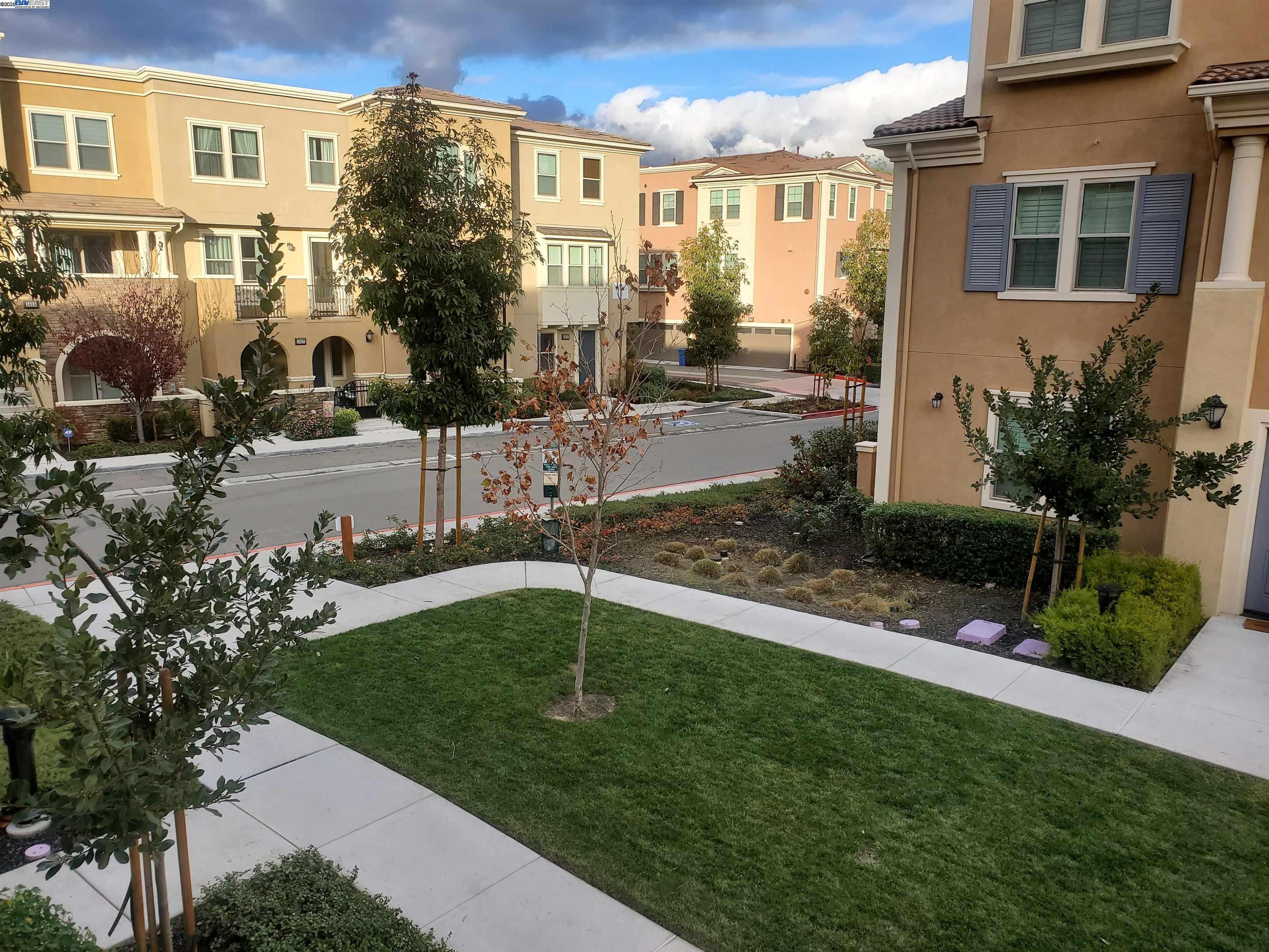 1888 Trento Loop, Milpitas, California 95035, 2 Bedrooms Bedrooms, 6 Rooms Rooms,2 BathroomsBathrooms,Residential Lease,For Rent,1888 Trento Loop,41102430