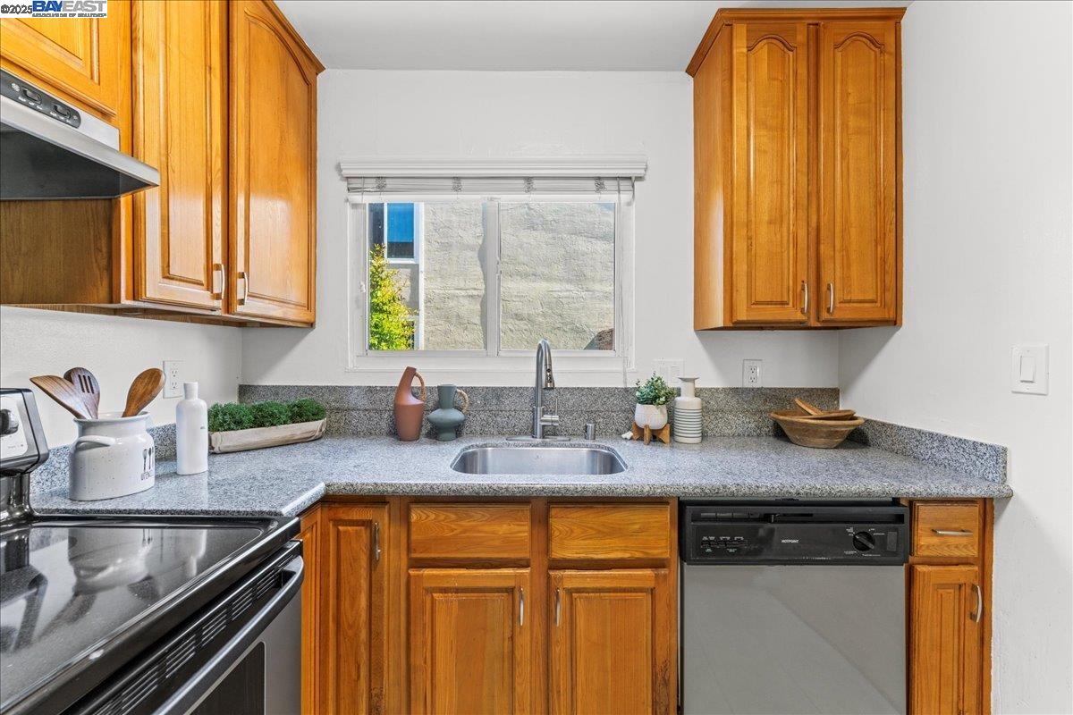 Photo #9: 41102431 Listing: Photo #9