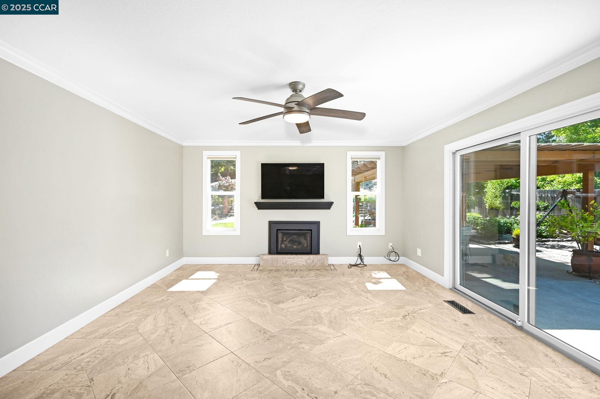 Detail Gallery Image 12 of 31 For 2 Rialto Dr, Clayton,  CA 94517-1754 - 3 Beds | 2 Baths
