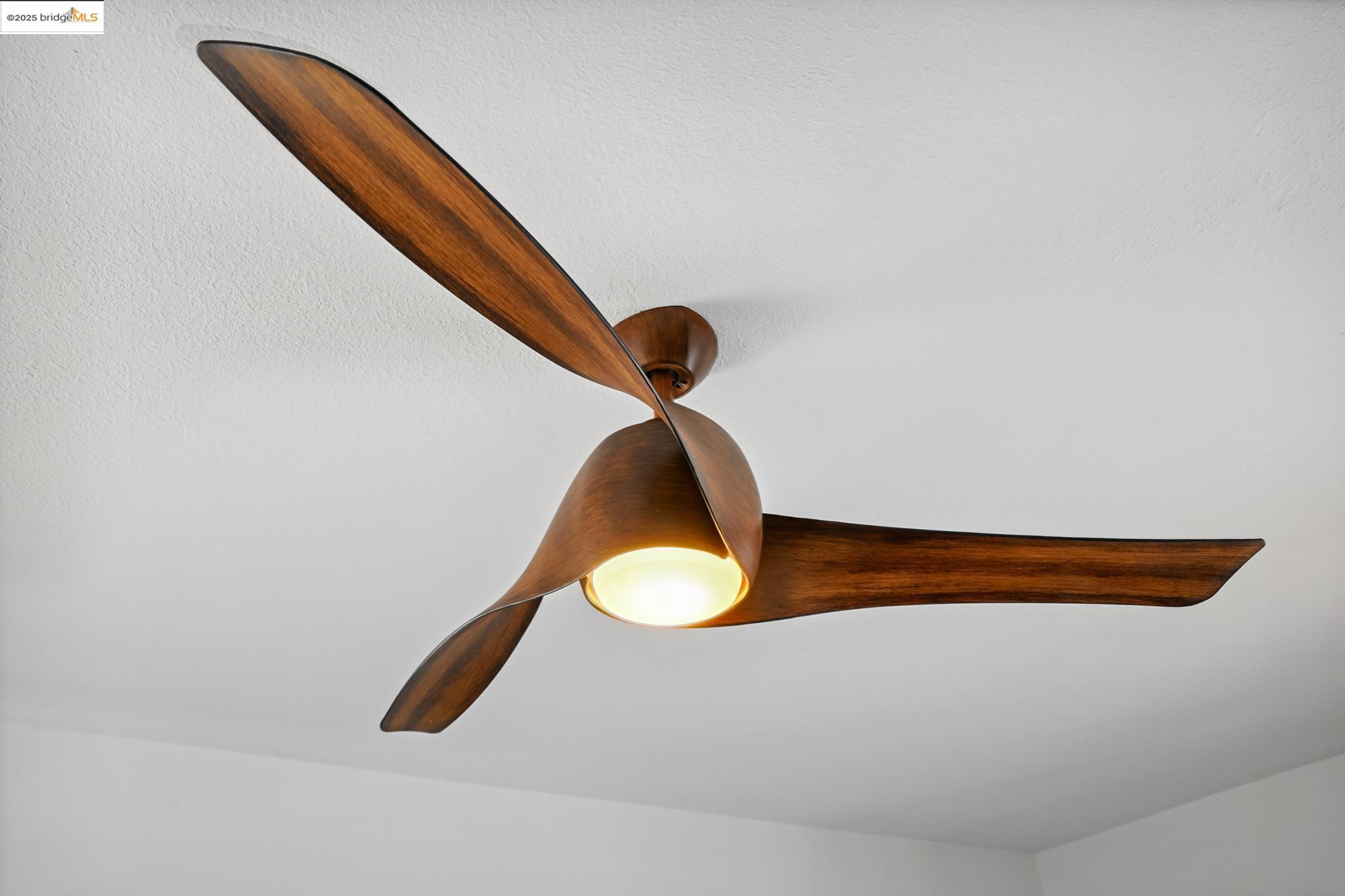 Detail Gallery Image 10 of 42 For 3316 Coolidge Ave, Oakland,  CA 94602 - 2 Beds | 2 Baths