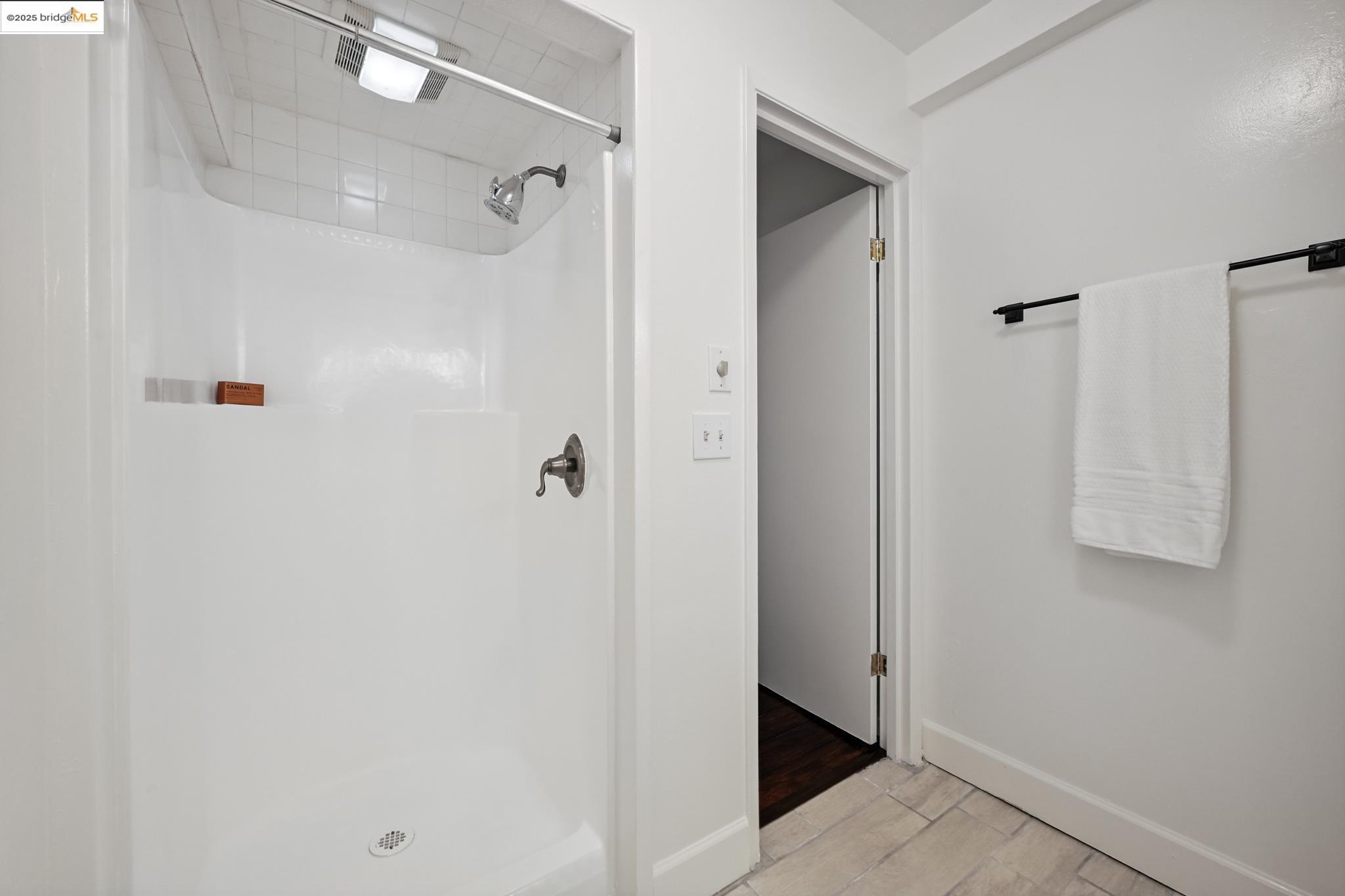 Detail Gallery Image 32 of 42 For 3316 Coolidge Ave, Oakland,  CA 94602 - 2 Beds | 2 Baths