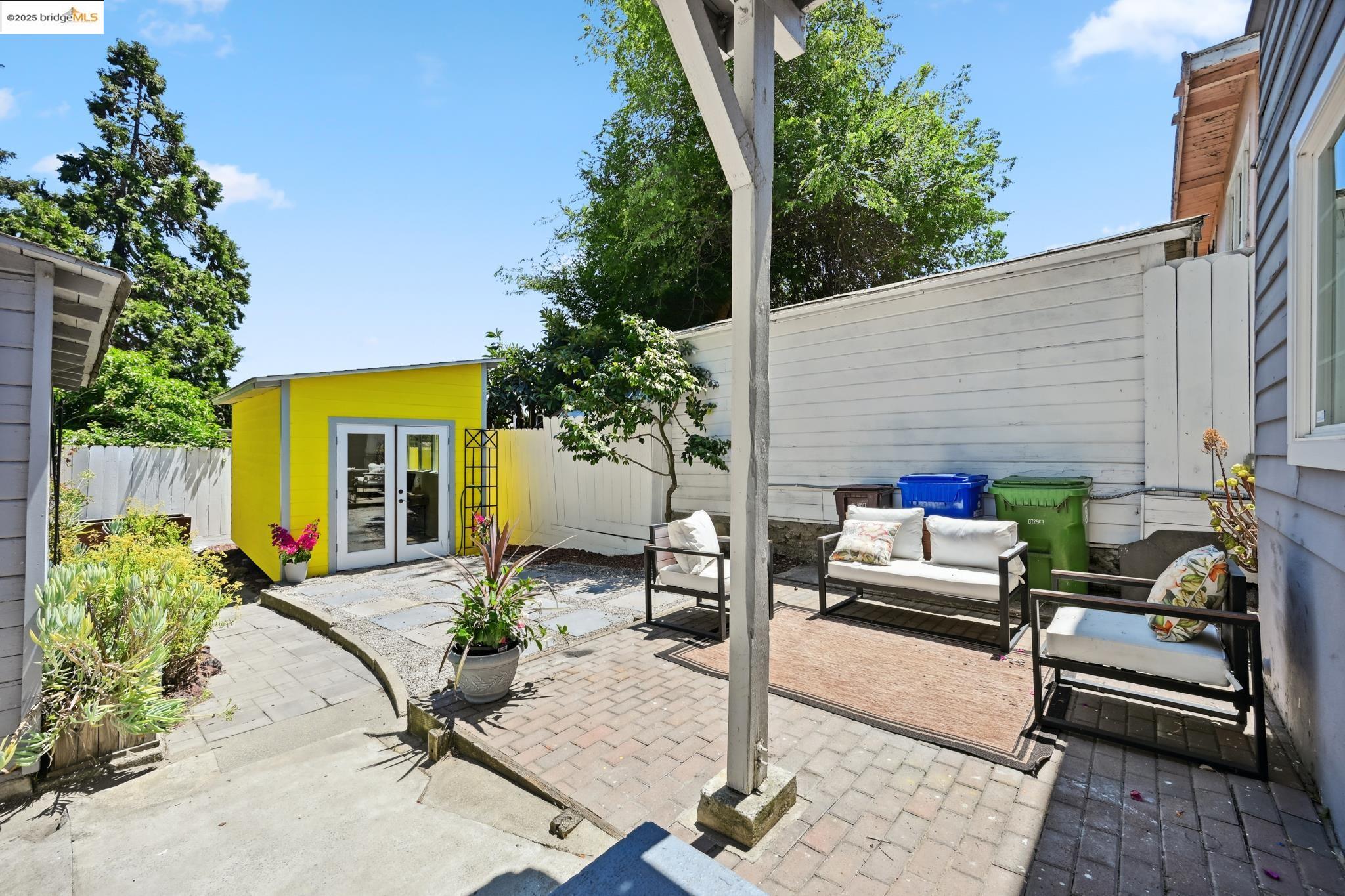 Detail Gallery Image 40 of 42 For 3316 Coolidge Ave, Oakland,  CA 94602 - 2 Beds | 2 Baths