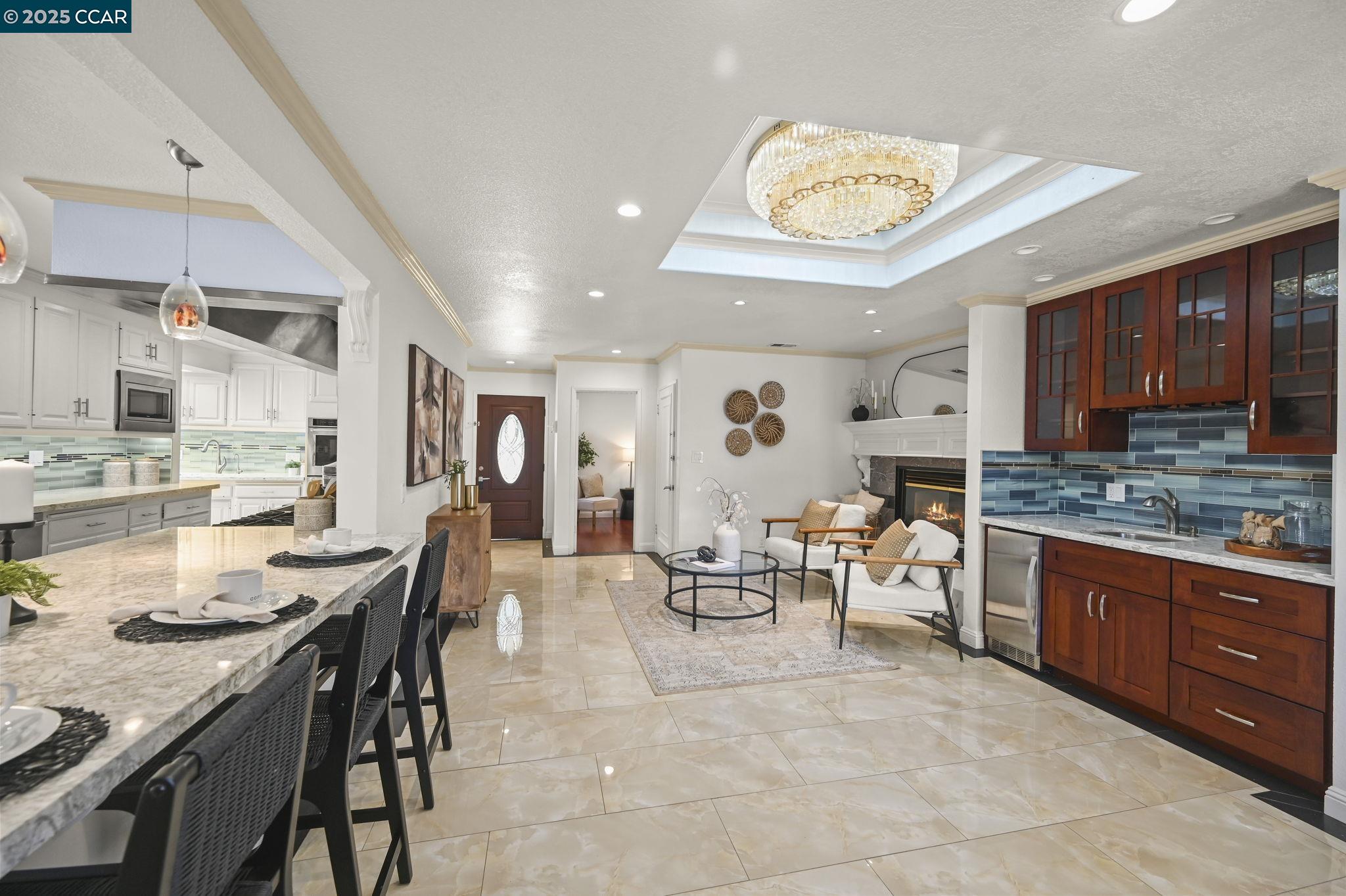 Detail Gallery Image 15 of 60 For 3698 De Rosa Ct, Concord,  CA 94518 - 6 Beds | 4/1 Baths