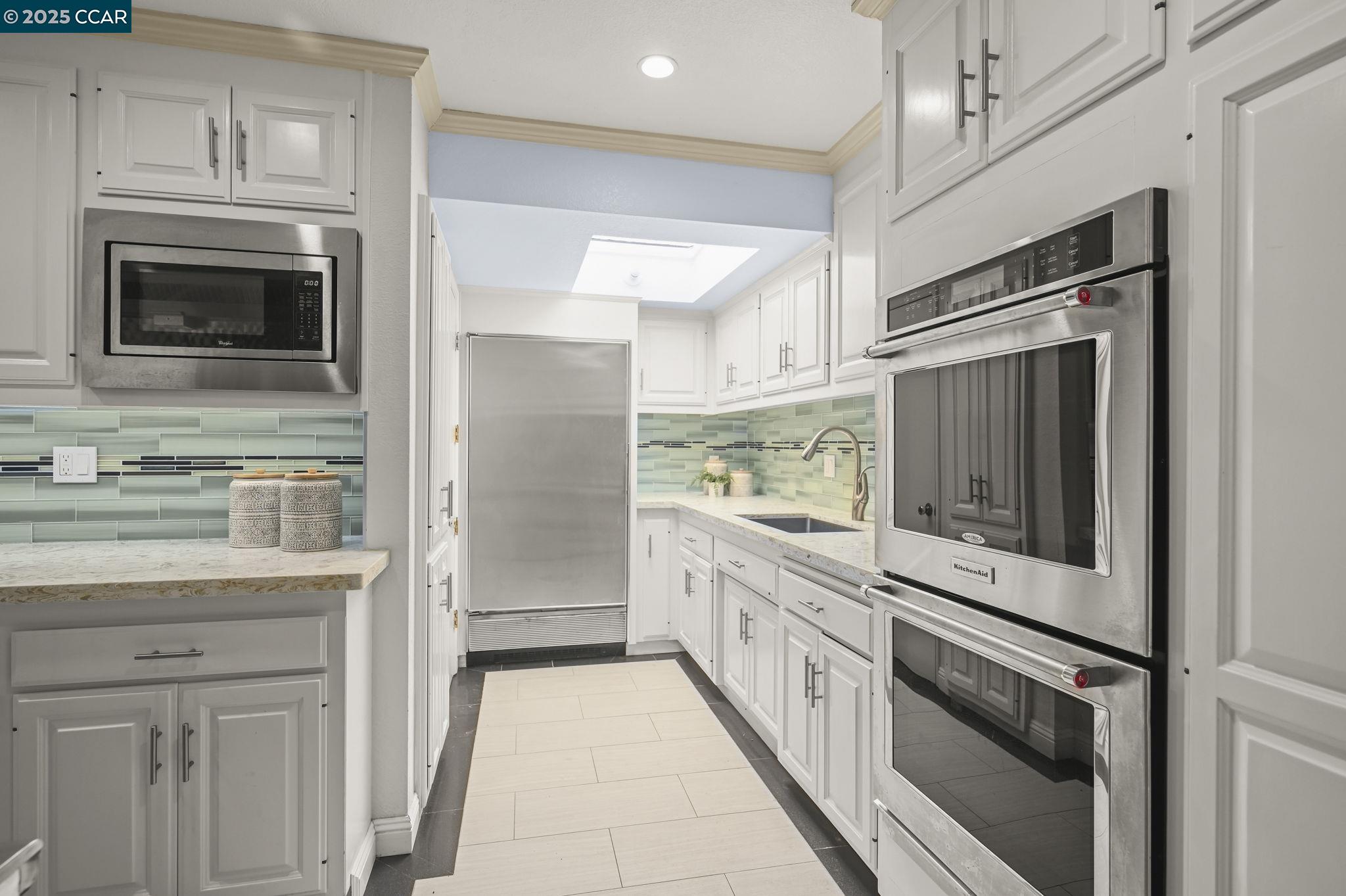 Detail Gallery Image 22 of 60 For 3698 De Rosa Ct, Concord,  CA 94518 - 6 Beds | 4/1 Baths