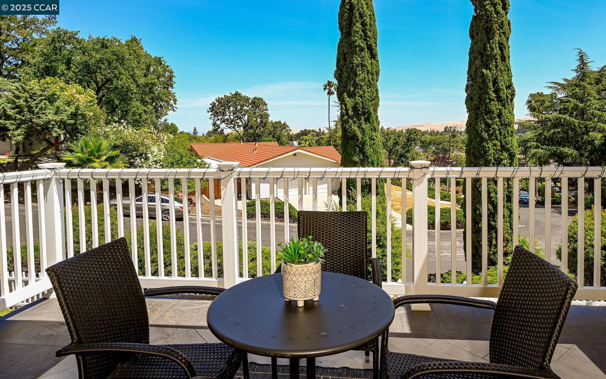 Detail Gallery Image 24 of 60 For 3698 De Rosa Ct, Concord,  CA 94518 - 6 Beds | 4/1 Baths