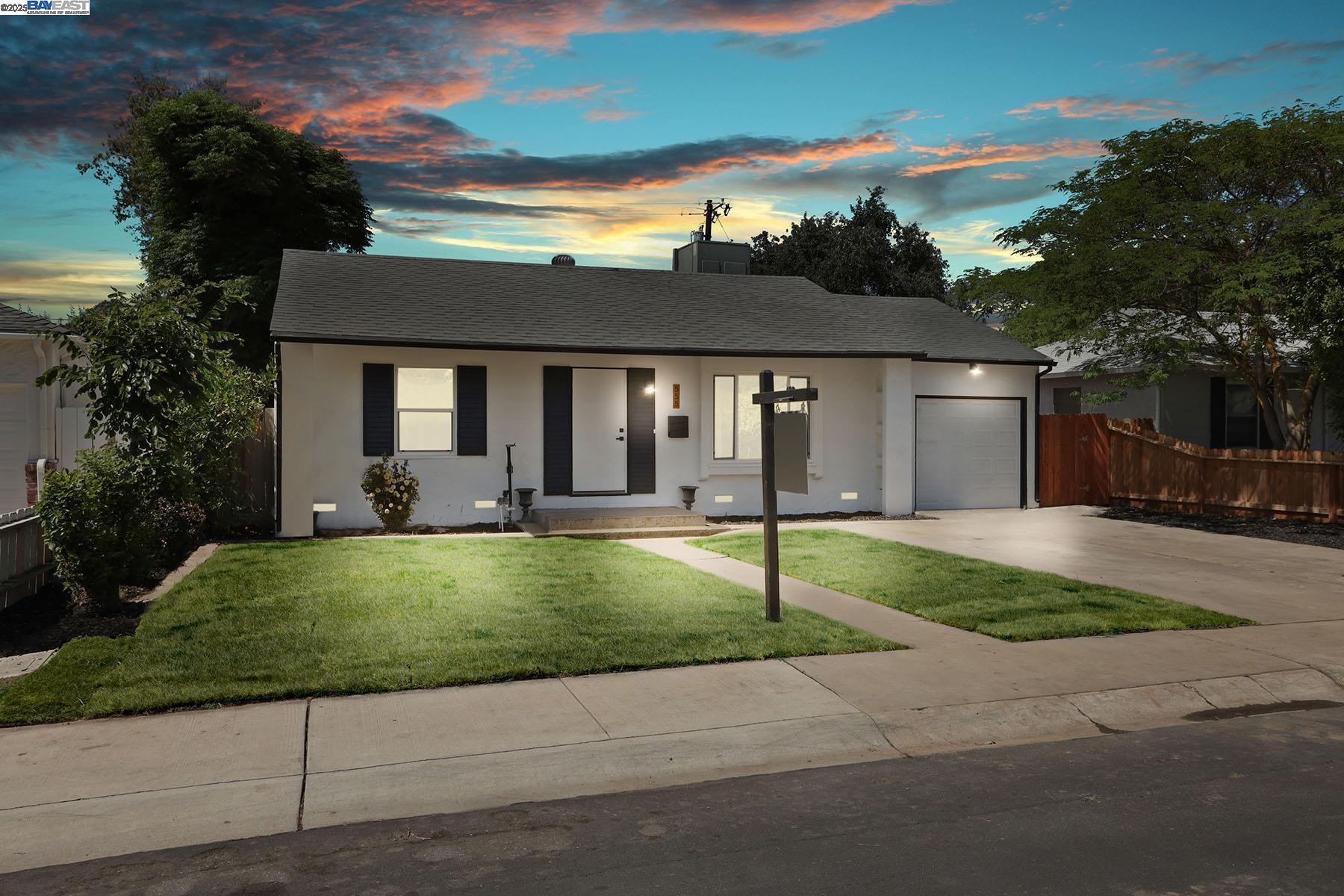 Thumbnail for 555 E Atlee St, Stockton, CA 95204