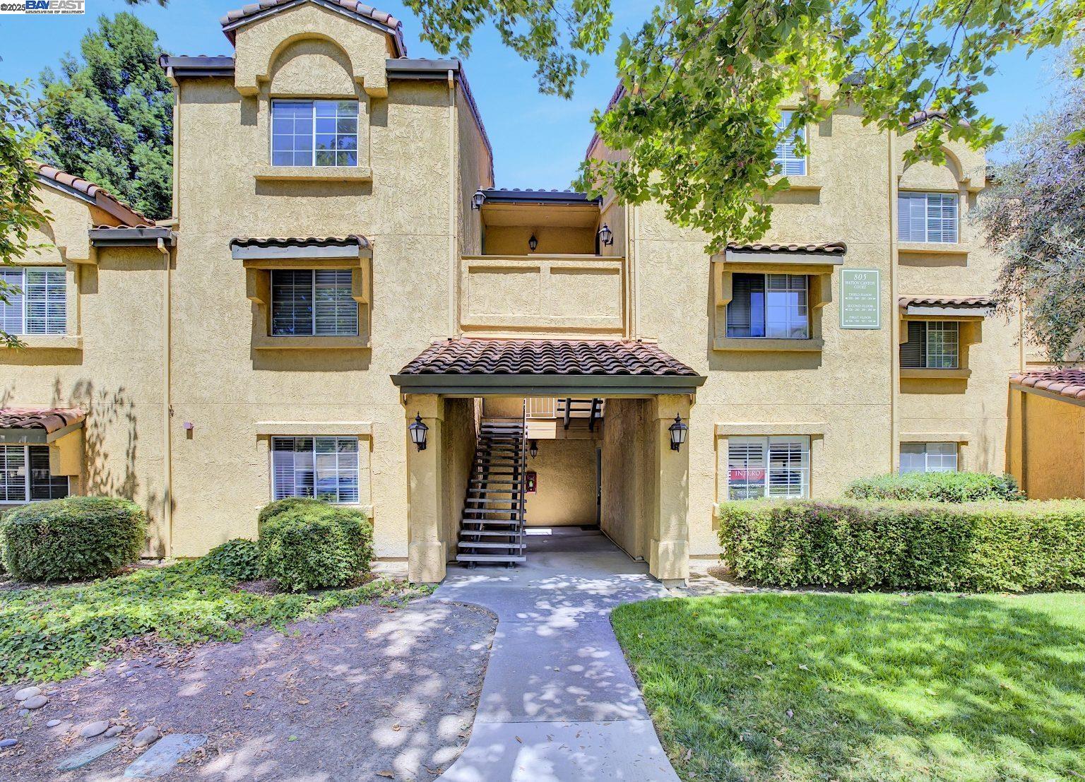 Photo #2: 41102441 Listing 
