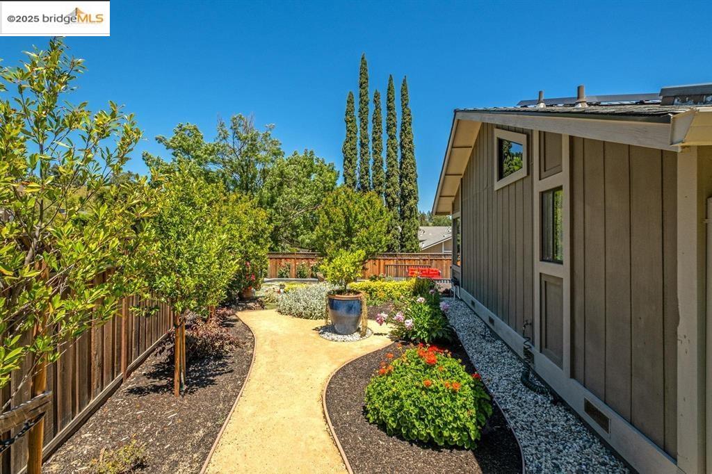 1431 Huston Rd, Walnut Creek, California 94597, 3 Bedrooms Bedrooms, 10 Rooms Rooms,2 BathroomsBathrooms,Residential Lease,For Rent,1431 Huston Rd,41102443