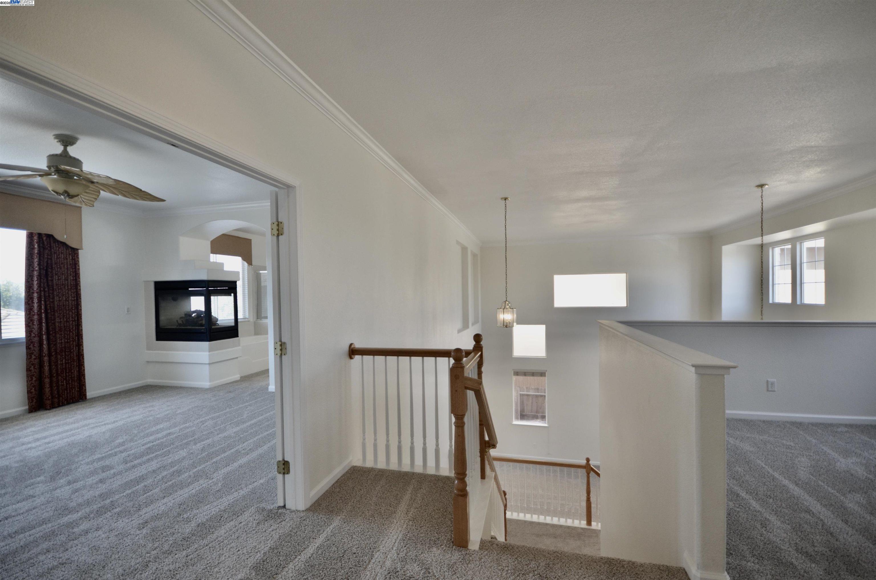 Detail Gallery Image 21 of 39 For 9416 Lyndley Plaza Way, Elk Grove,  CA 95624 - 4 Beds | 3 Baths