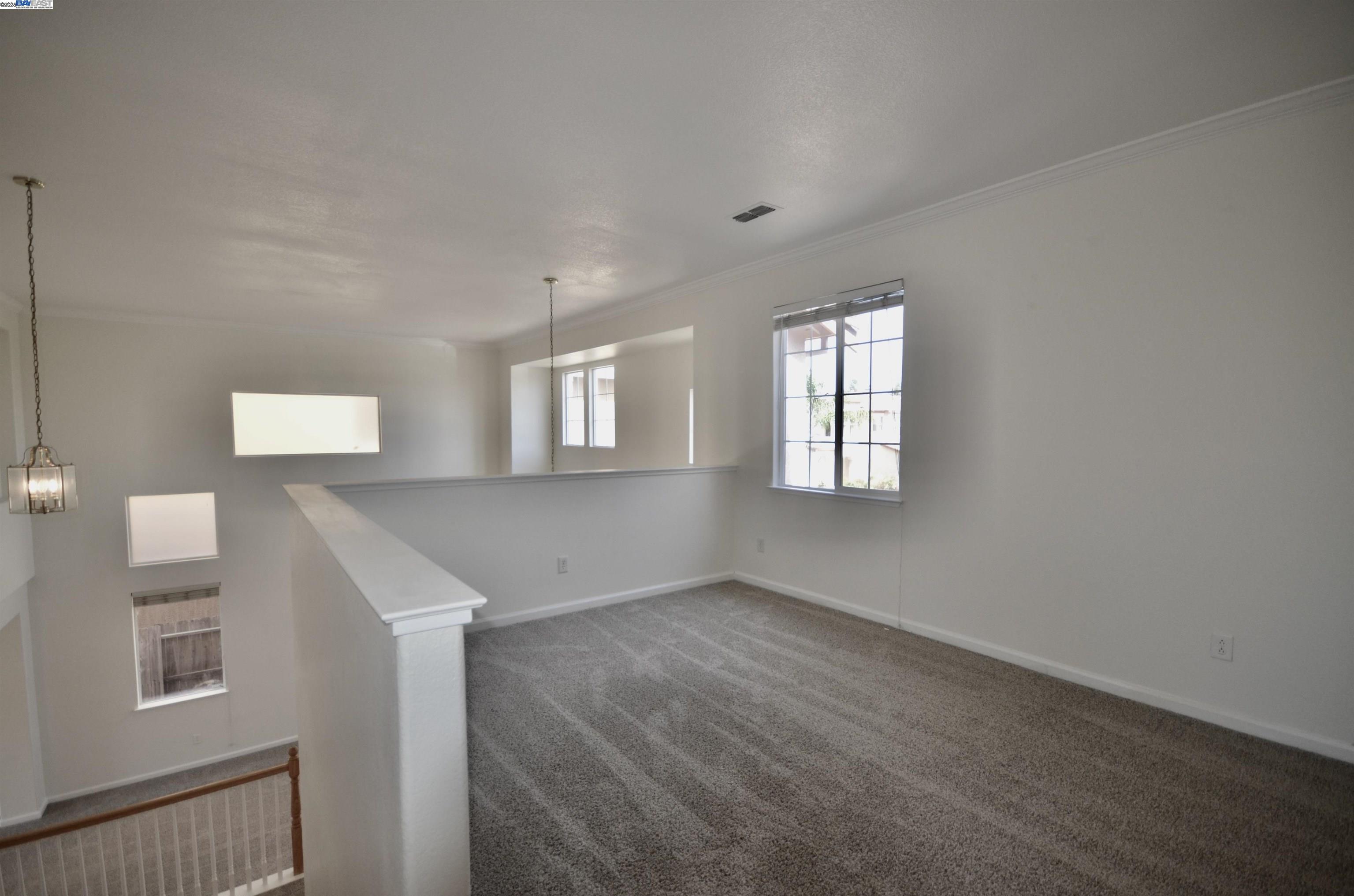 Detail Gallery Image 22 of 39 For 9416 Lyndley Plaza Way, Elk Grove,  CA 95624 - 4 Beds | 3 Baths