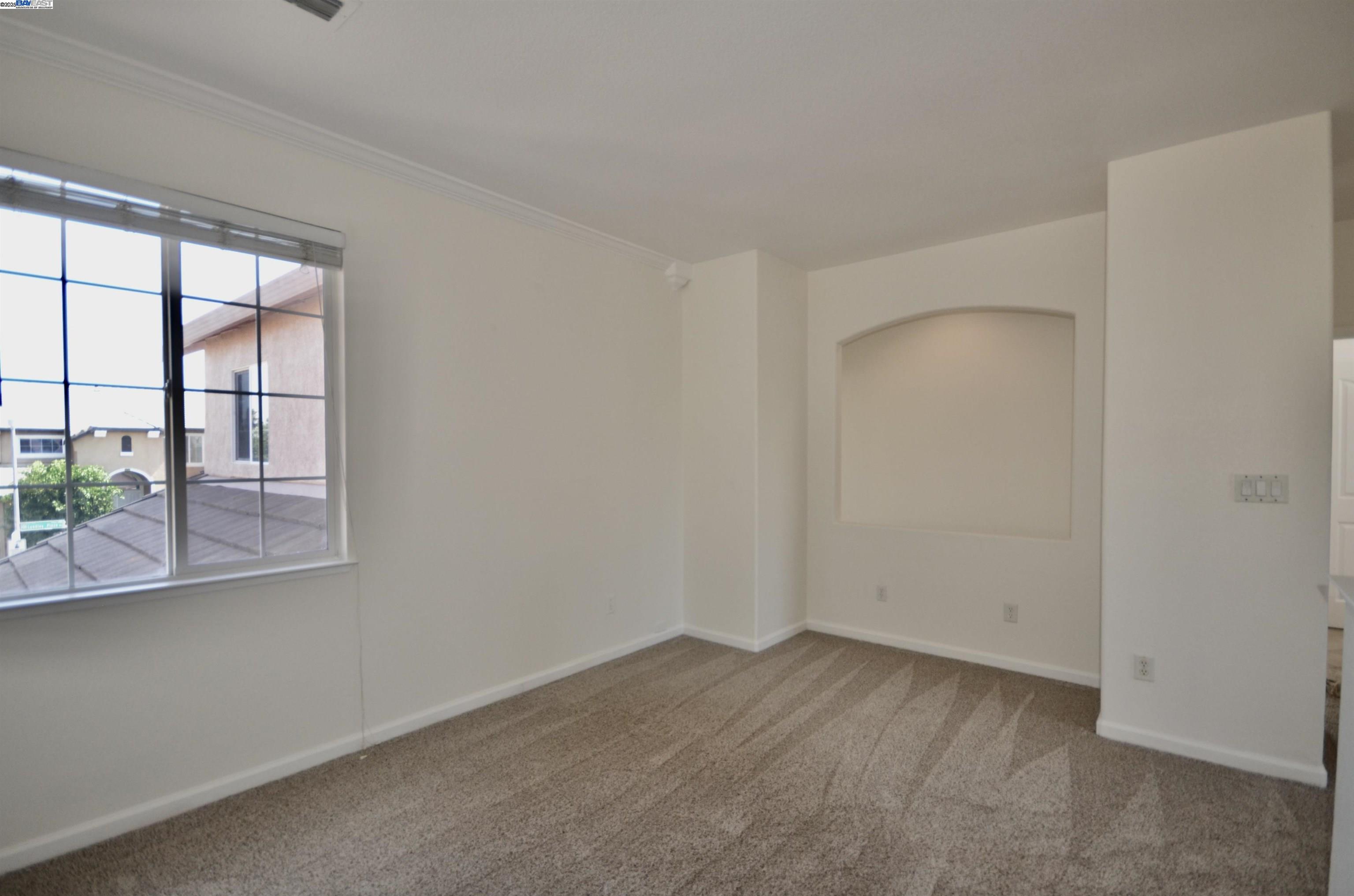 Detail Gallery Image 23 of 39 For 9416 Lyndley Plaza Way, Elk Grove,  CA 95624 - 4 Beds | 3 Baths