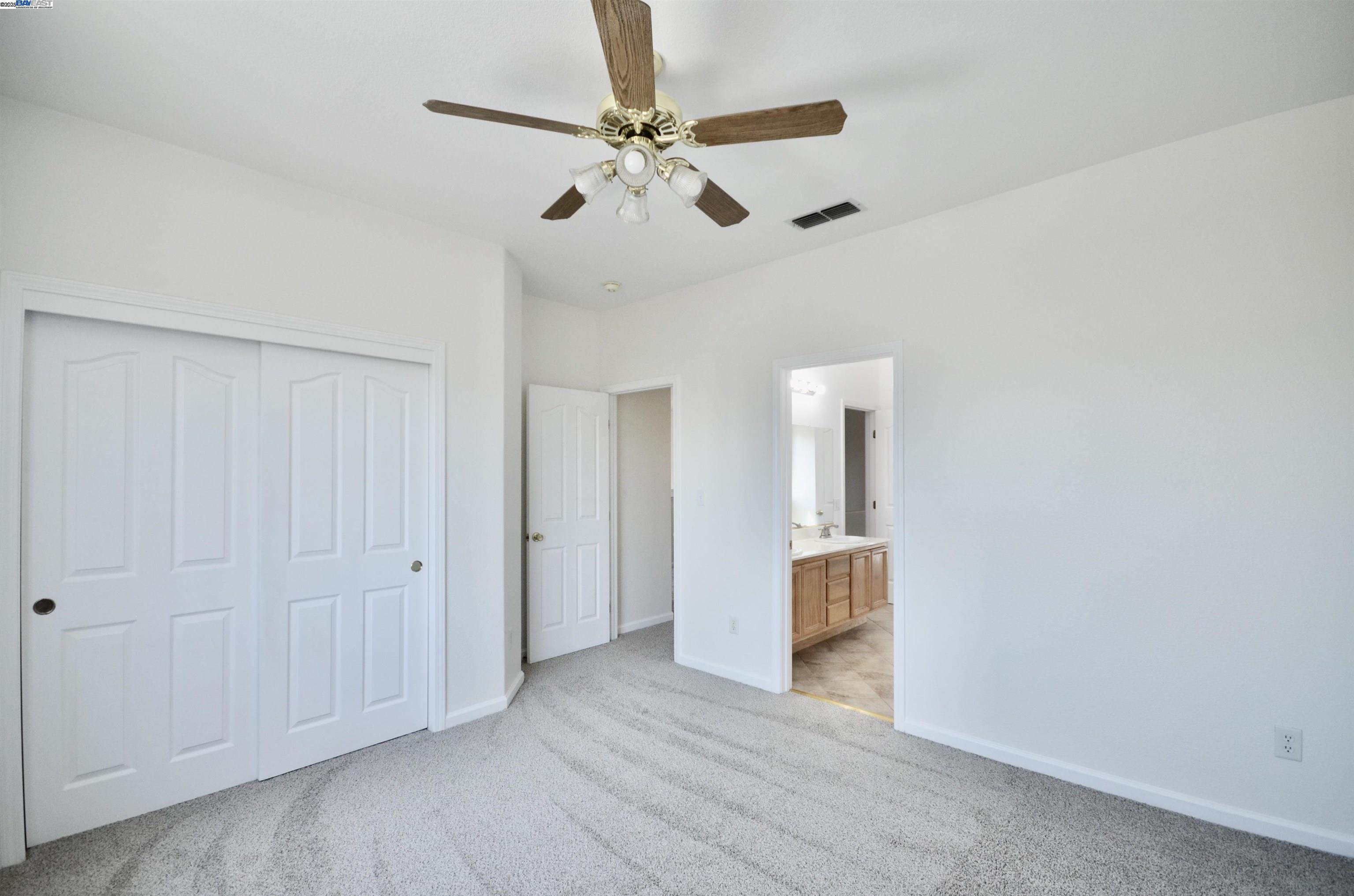 Detail Gallery Image 27 of 39 For 9416 Lyndley Plaza Way, Elk Grove,  CA 95624 - 4 Beds | 3 Baths