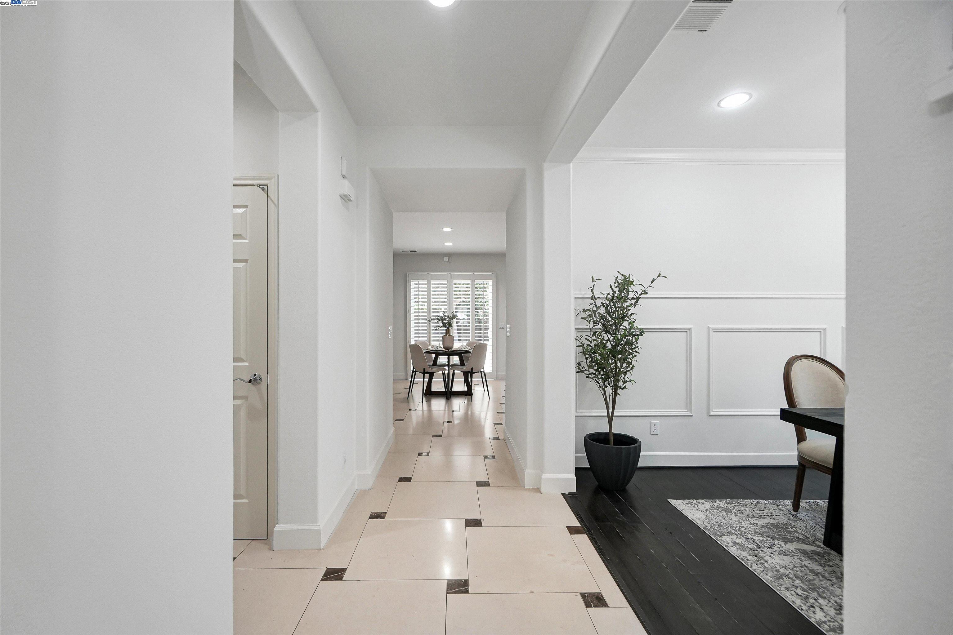 Detail Gallery Image 9 of 57 For 671 W Questa Trl, Mountain House,  CA 95391 - 4 Beds | 3/1 Baths