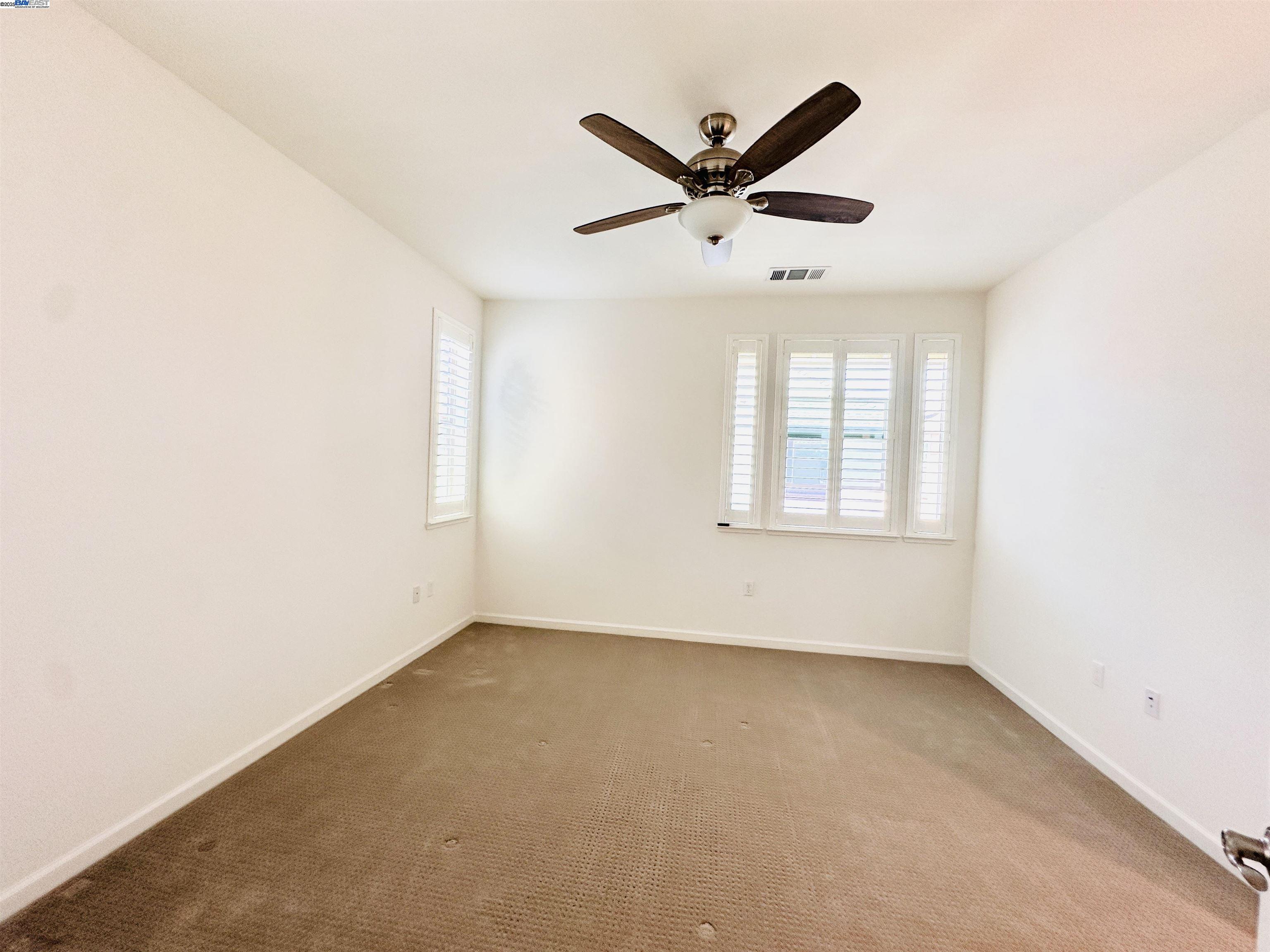Detail Gallery Image 12 of 20 For 2829 Saltpond Cmn, Livermore,  CA 94550 - 3 Beds | 3/1 Baths