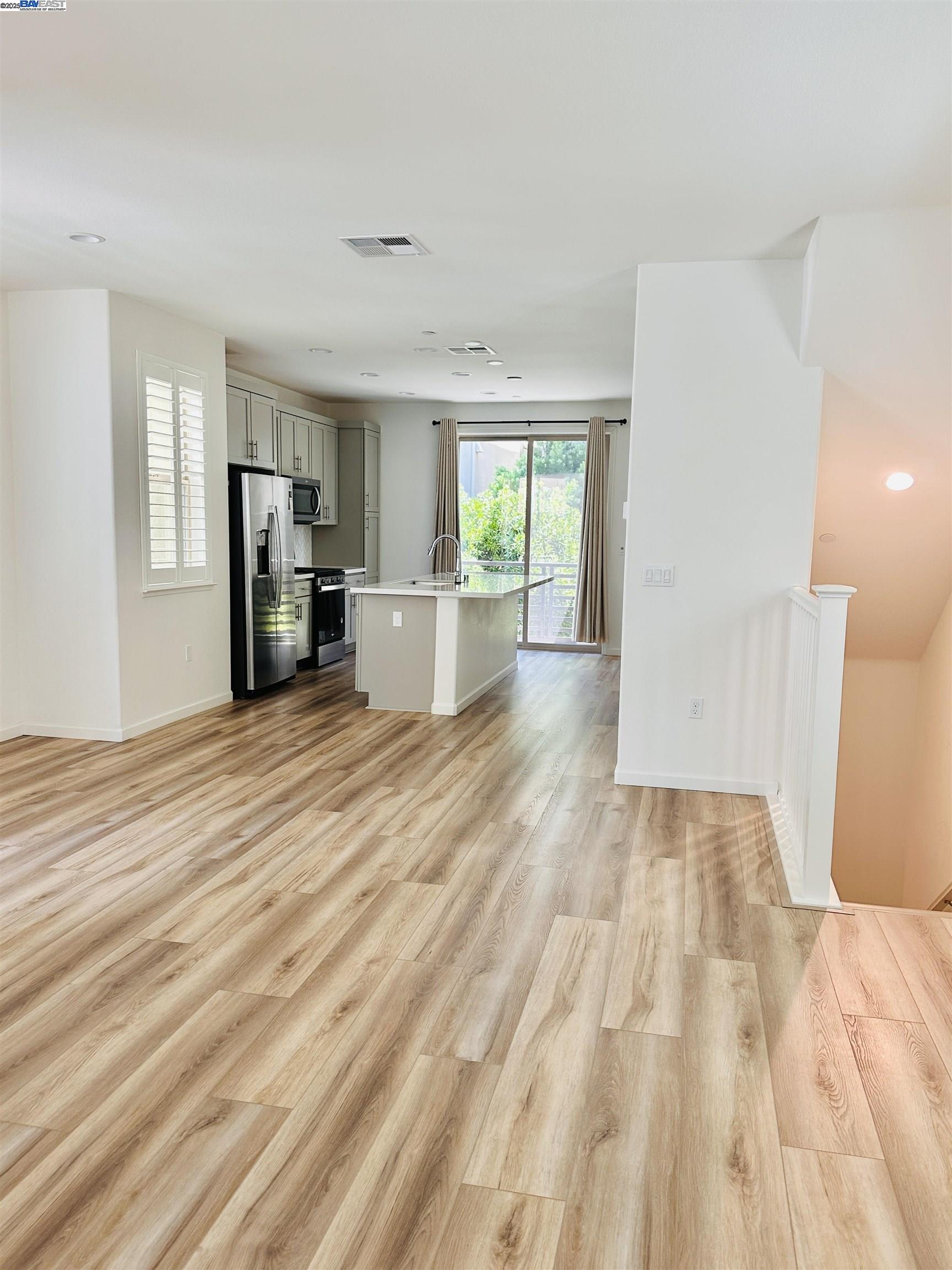Detail Gallery Image 15 of 20 For 2829 Saltpond Cmn, Livermore,  CA 94550 - 3 Beds | 3/1 Baths
