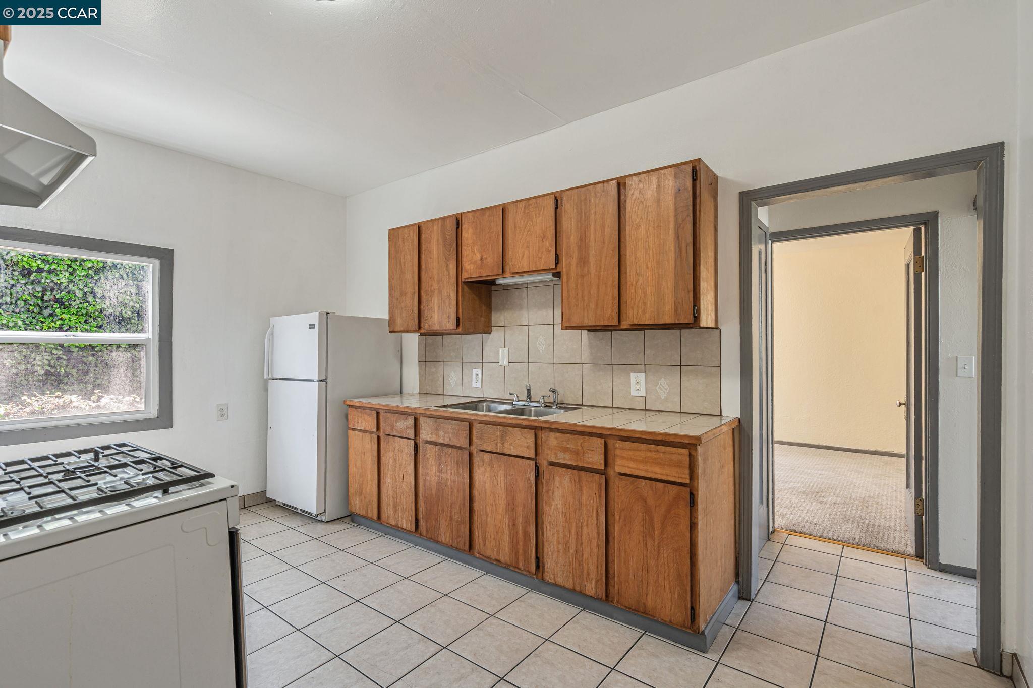 Detail Gallery Image 12 of 40 For 601 32nd St., Oakland,  CA 94609 - – Beds | – Baths