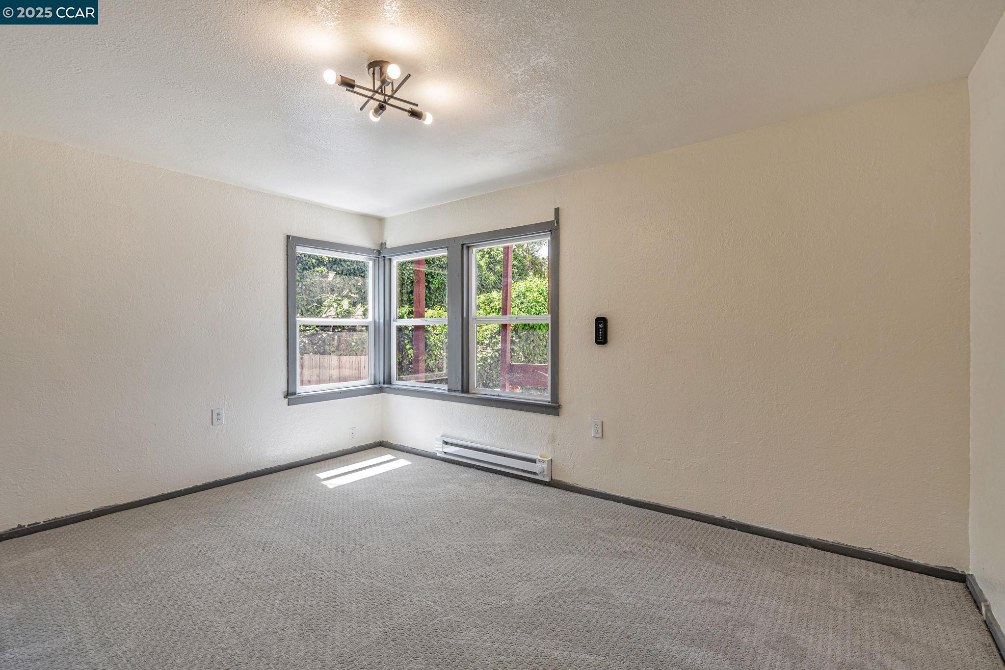 Detail Gallery Image 15 of 40 For 601 32nd St., Oakland,  CA 94609 - – Beds | – Baths