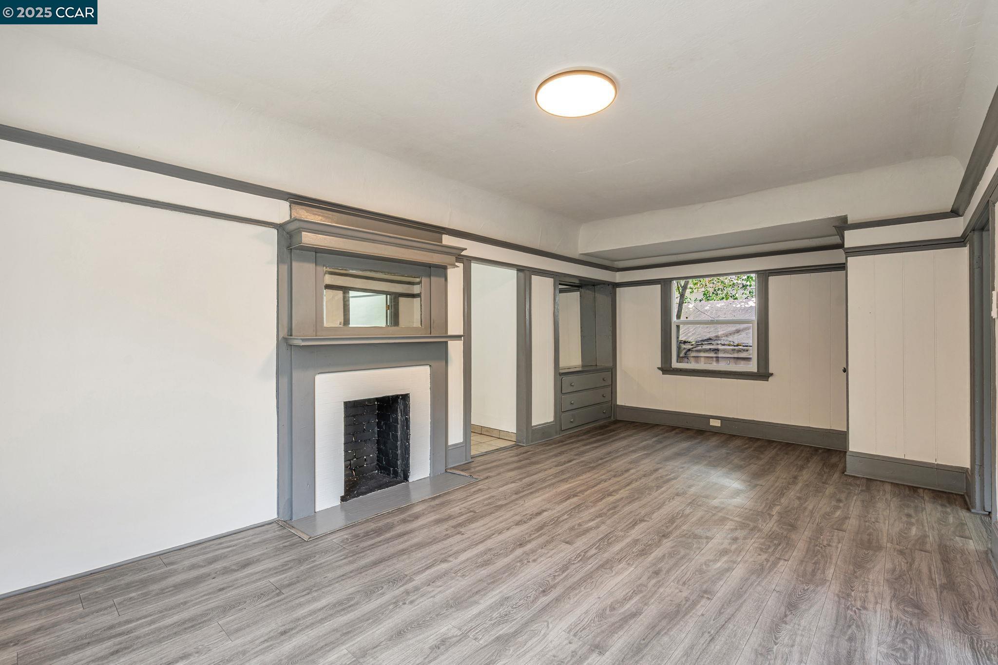 Detail Gallery Image 6 of 40 For 601 32nd St., Oakland,  CA 94609 - – Beds | – Baths