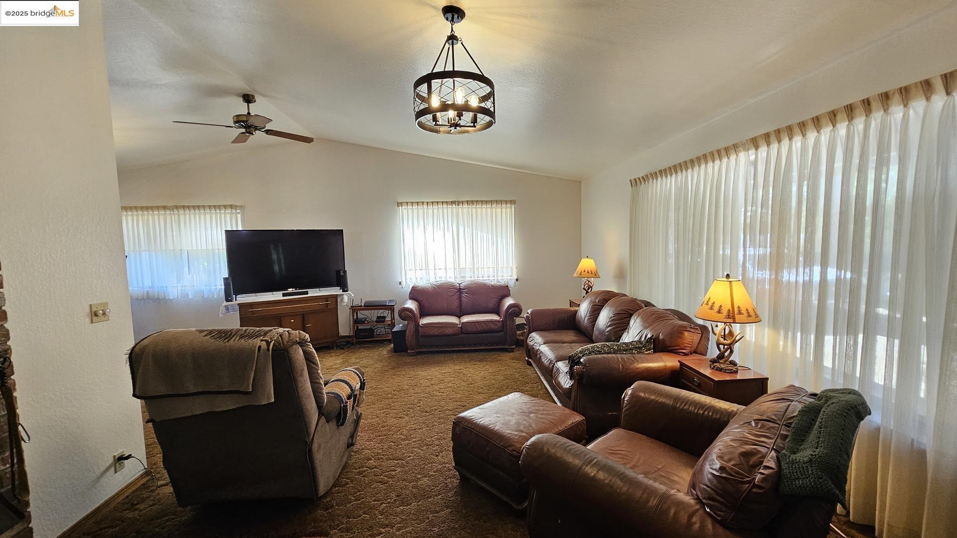 Detail Gallery Image 11 of 34 For 2367 Woodhouse Mine Rd, West Point,  CA 95255 - 2 Beds | 2 Baths