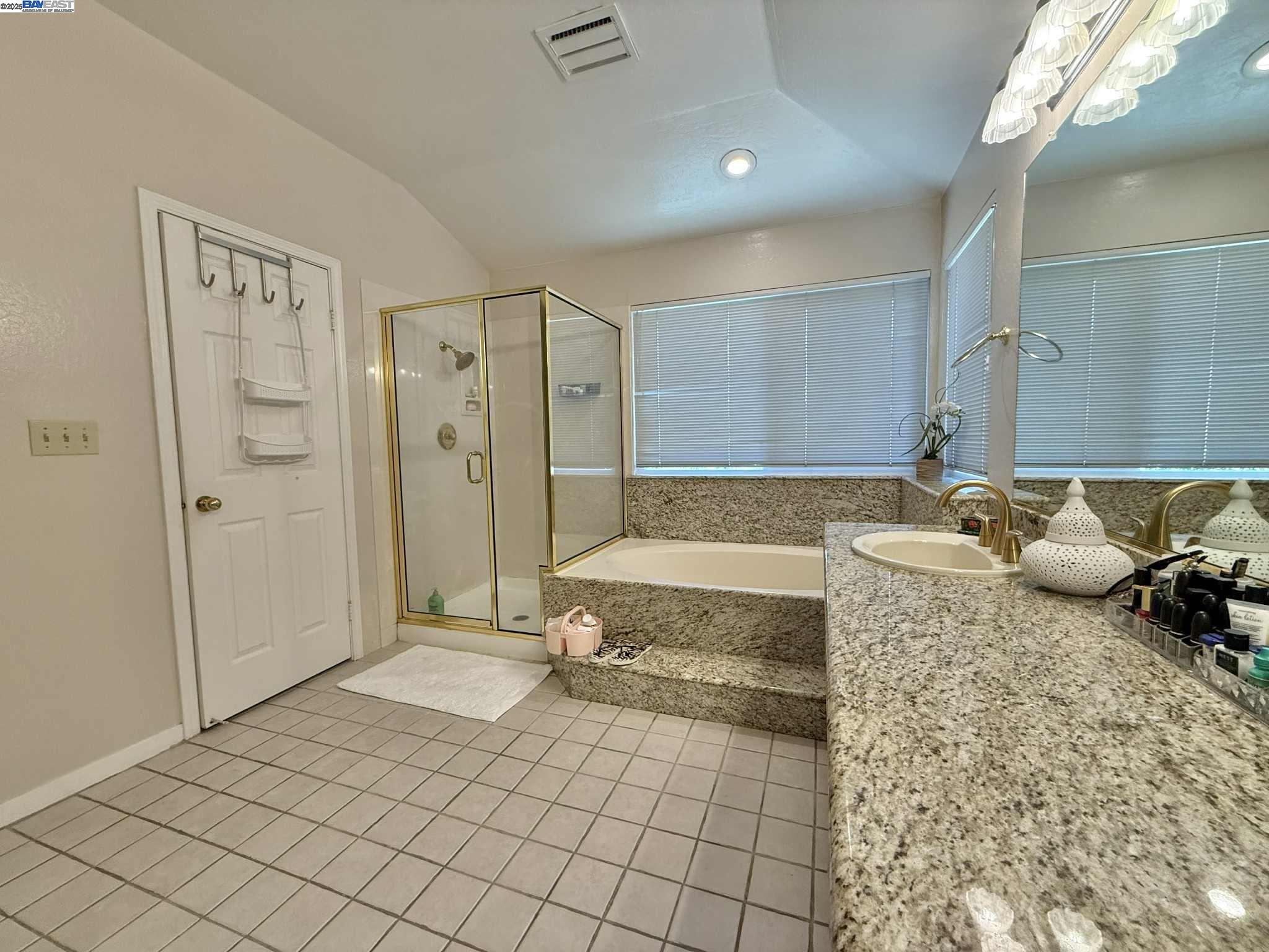 3828 COTTONWOOD DR, Danville, California 94506, 4 Bedrooms Bedrooms, 9 Rooms Rooms,3 BathroomsBathrooms,Residential Lease,For Rent,3828 COTTONWOOD DR,41102465
