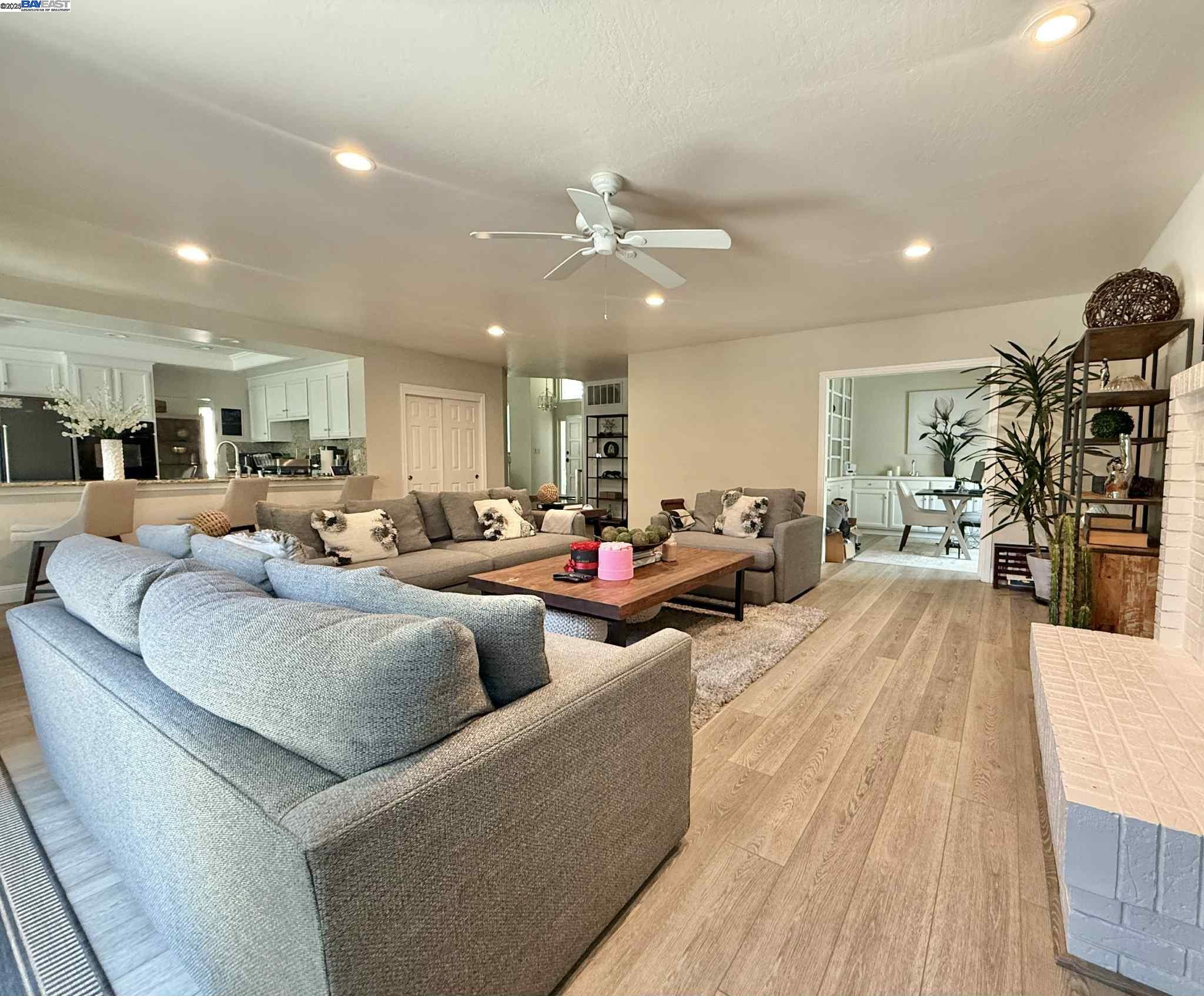 3828 COTTONWOOD DR, Danville, California 94506, 4 Bedrooms Bedrooms, 9 Rooms Rooms,3 BathroomsBathrooms,Residential Lease,For Rent,3828 COTTONWOOD DR,41102465