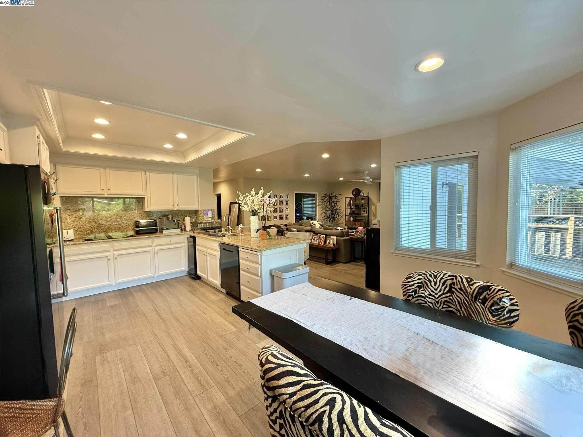 3828 COTTONWOOD DR, Danville, California 94506, 4 Bedrooms Bedrooms, 9 Rooms Rooms,3 BathroomsBathrooms,Residential Lease,For Rent,3828 COTTONWOOD DR,41102465