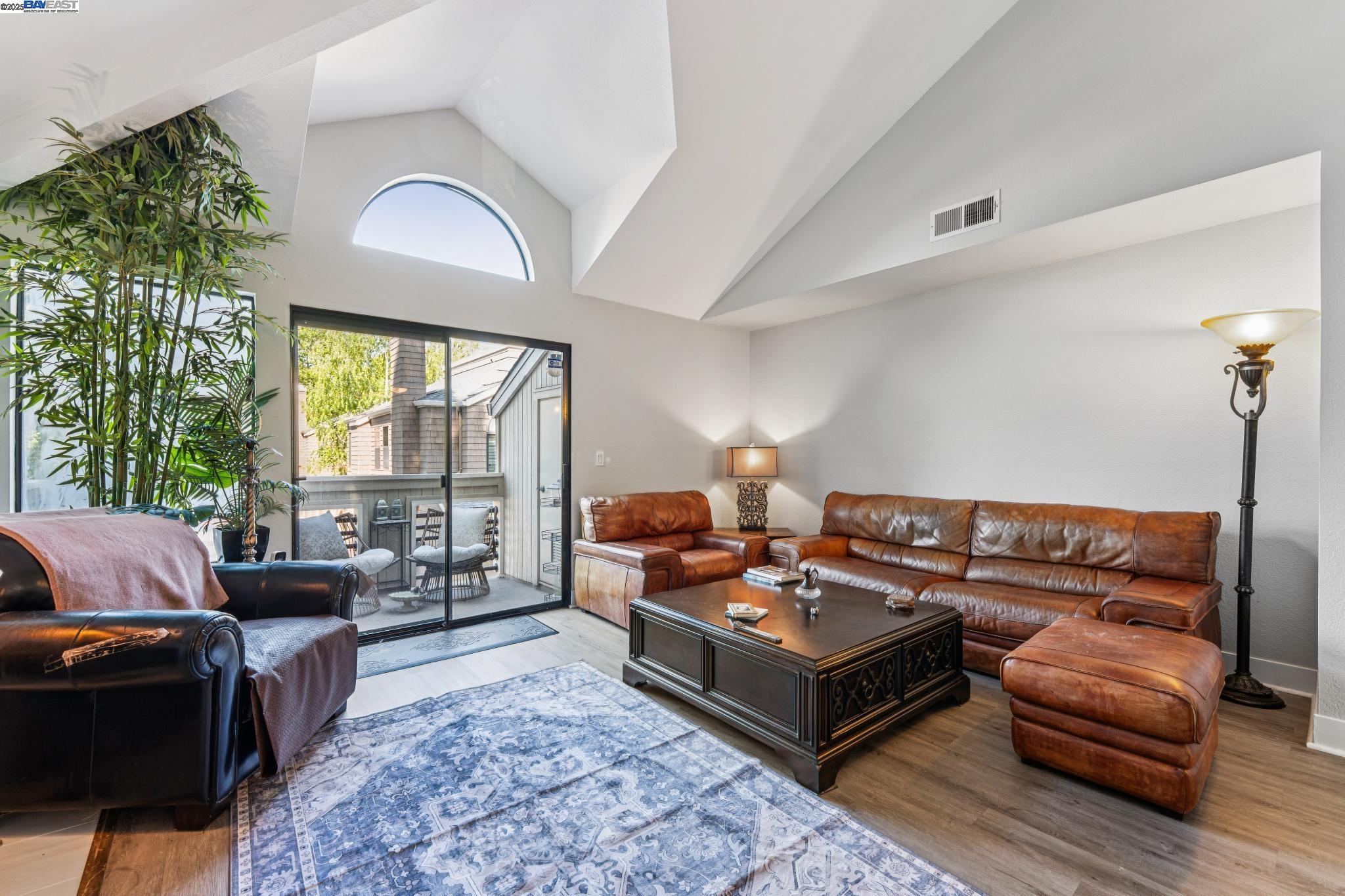 Photo #10: 41102471 Listing: Photo #10