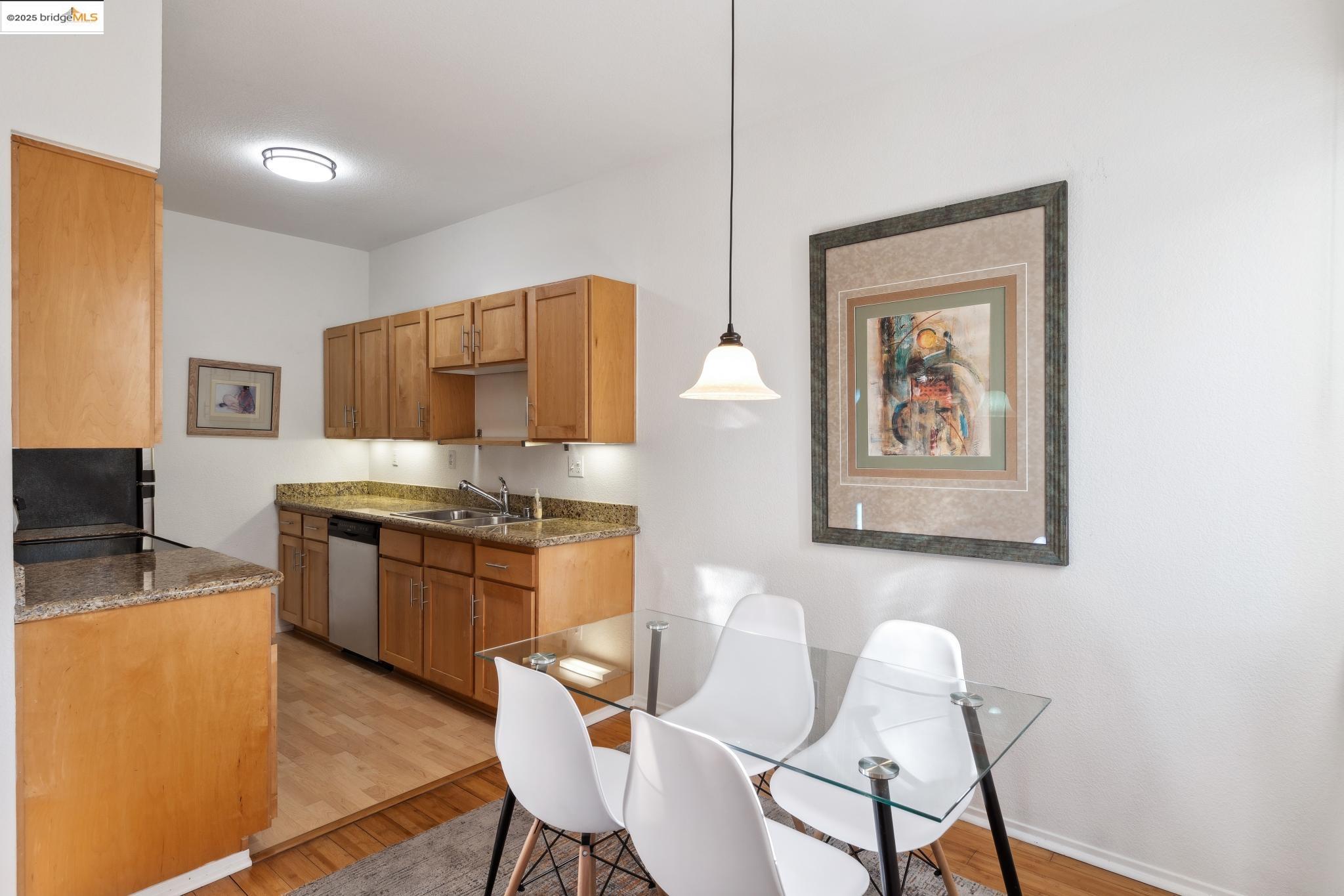 Photo #10: 41102472 Listing: Photo #10