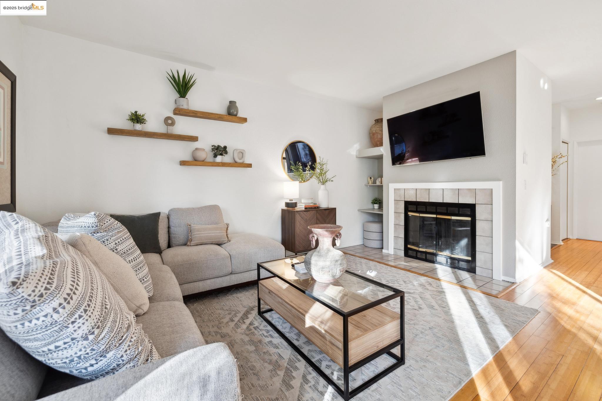 Photo #5: 41102472 Listing 