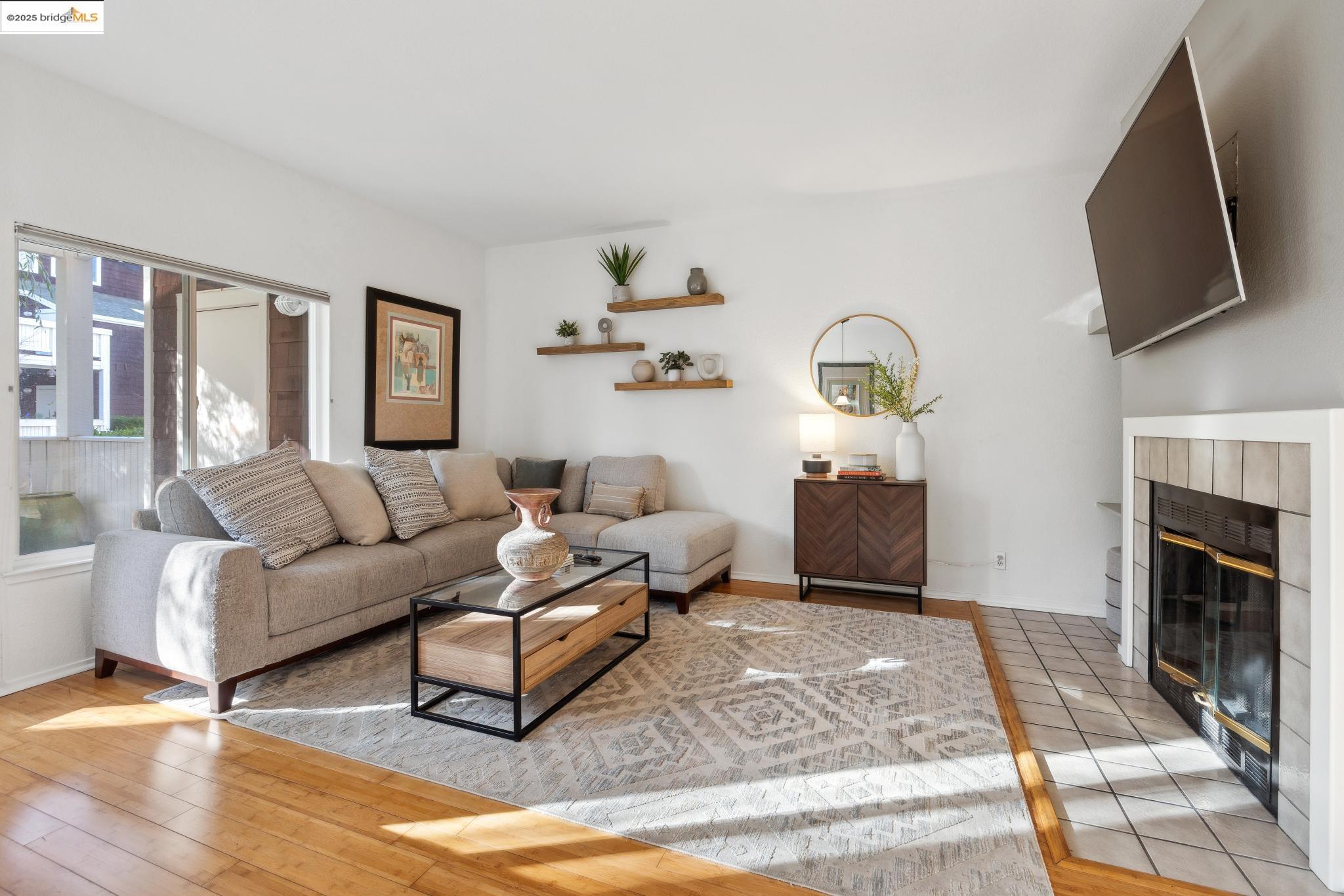 Photo #7: 41102472 Listing: Photo #7