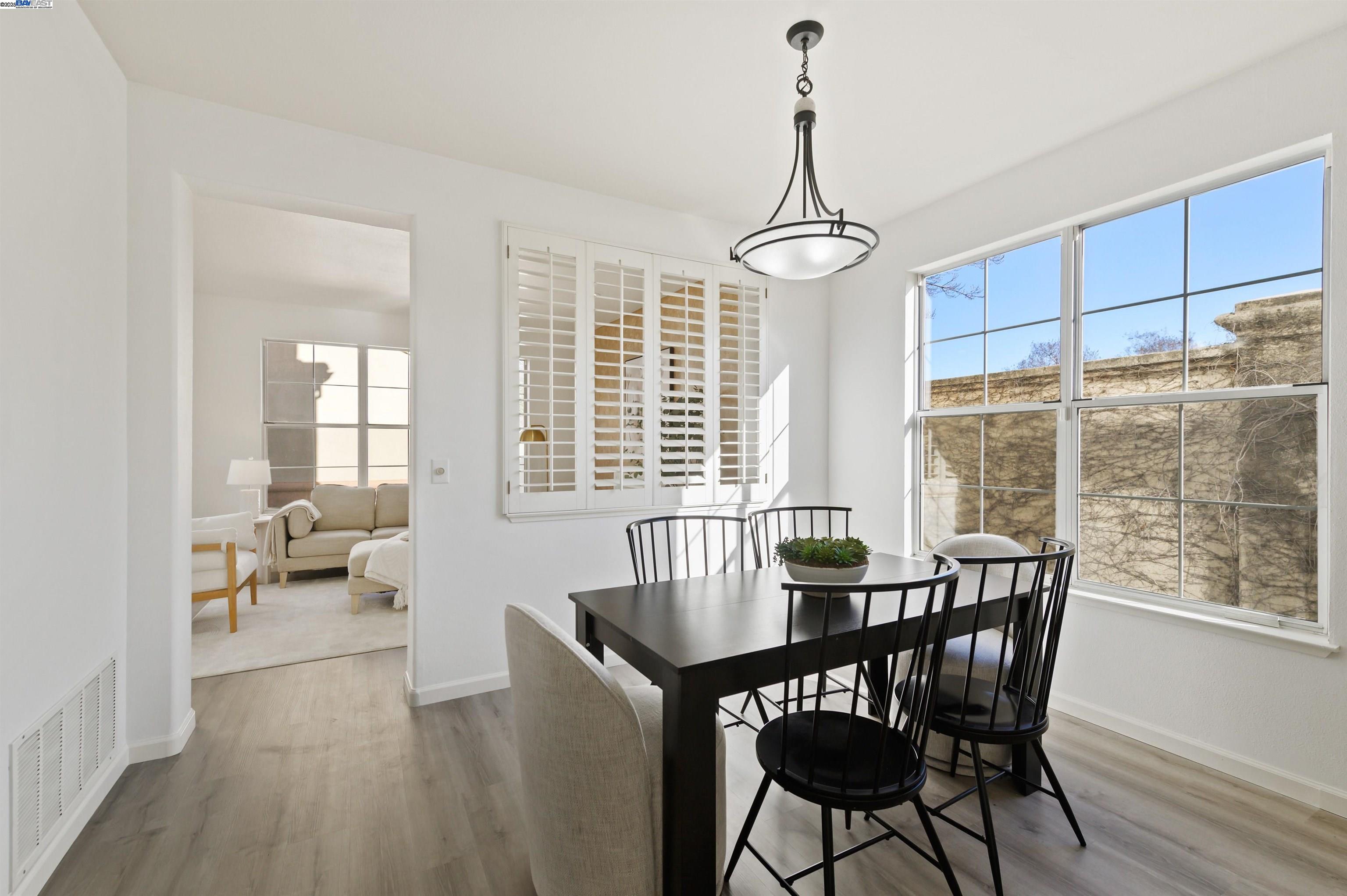 Detail Gallery Image 13 of 50 For 2909 Moreno Ave, Pleasanton,  CA 94588 - – Beds | – Baths