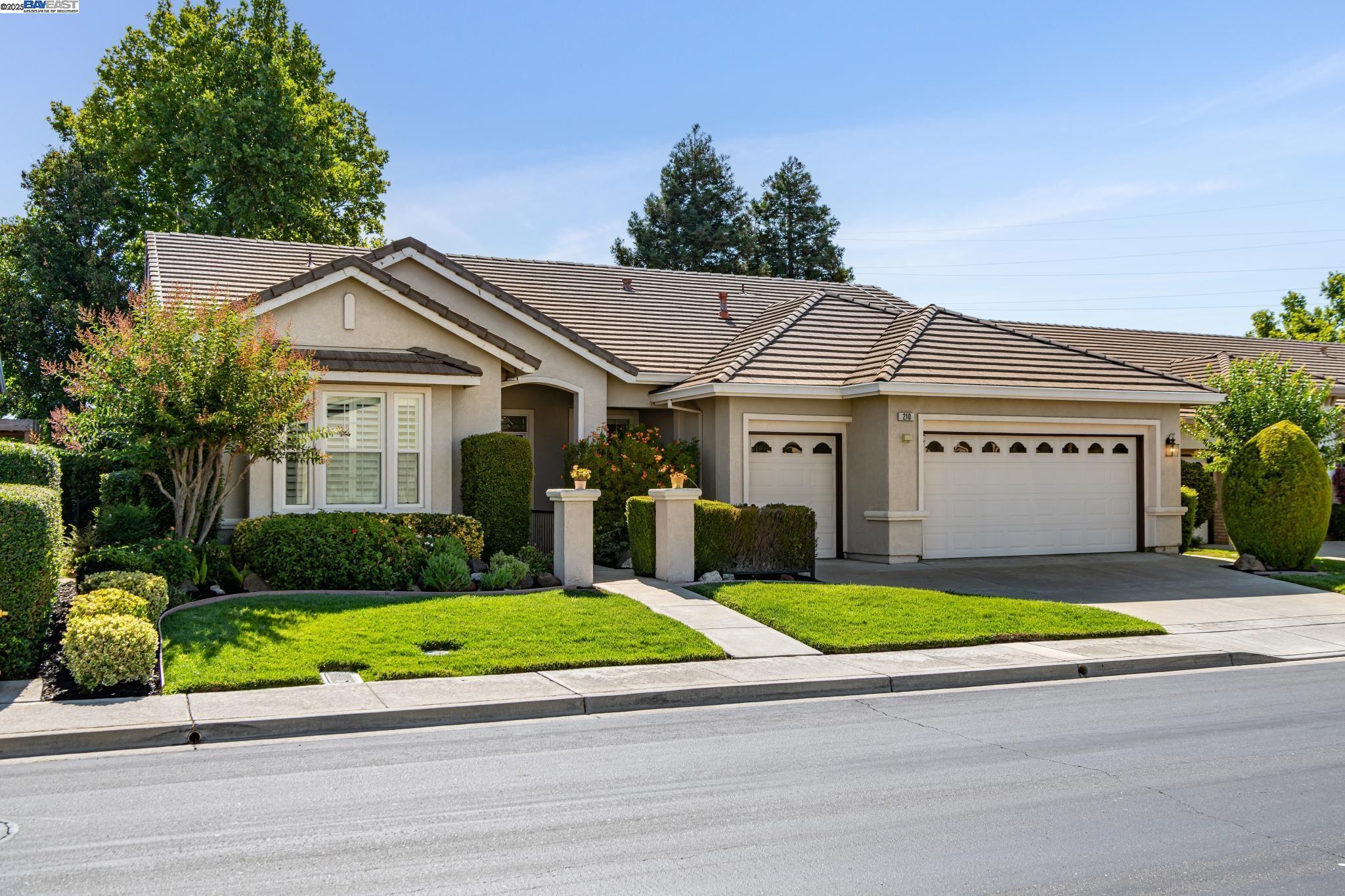 Detail Gallery Image 1 of 1 For 210 Summerset Dr, Brentwood,  CA 94513 - 3 Beds | 2/1 Baths