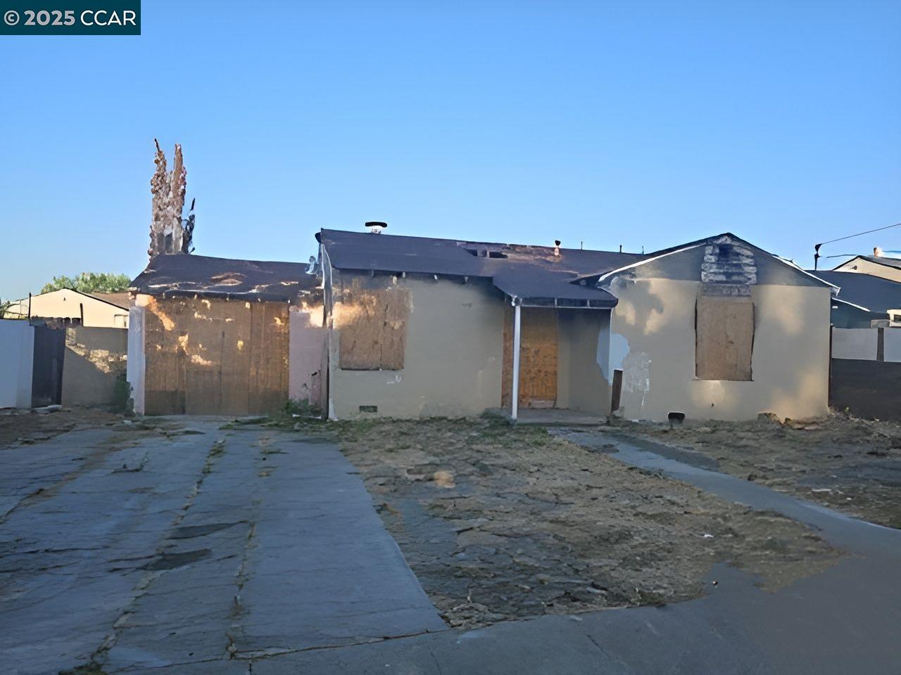Detail Gallery Image 1 of 1 For 215 Madison Ave, Bay Point,  CA 94565 - 2 Beds | 1 Baths