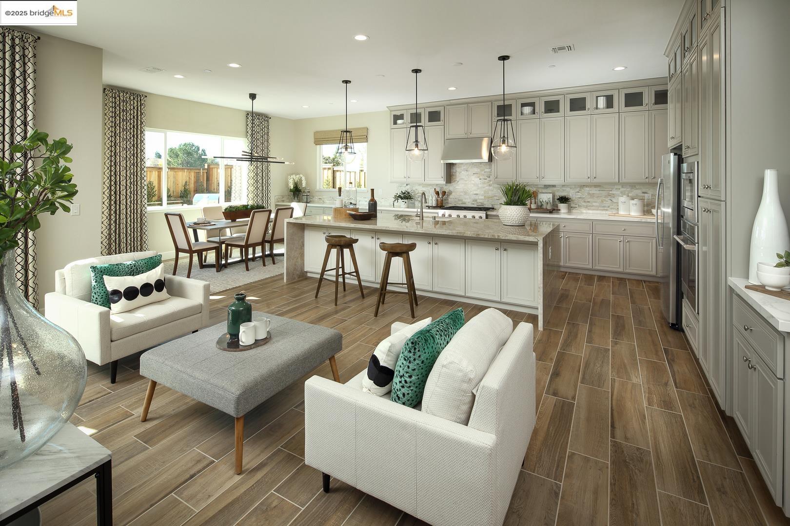 Detail Gallery Image 3 of 12 For 158 Continente Ave, Brentwood,  CA 94513 - 4 Beds | 3/1 Baths