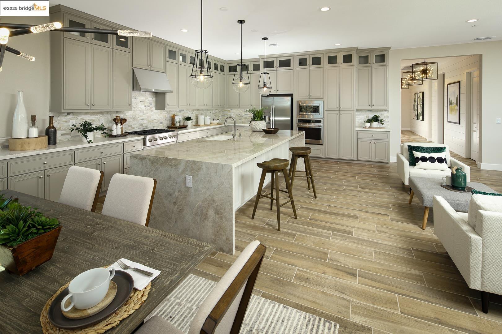 Detail Gallery Image 4 of 12 For 158 Continente Ave, Brentwood,  CA 94513 - 4 Beds | 3/1 Baths