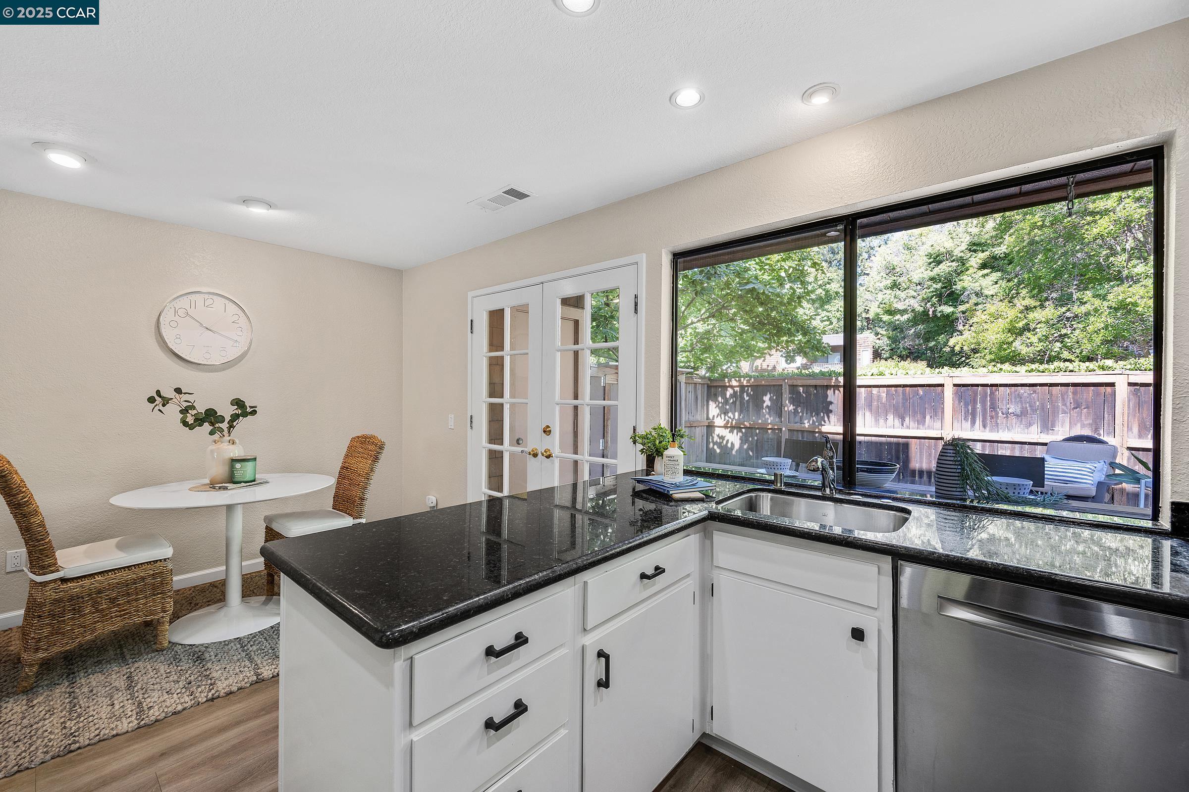 Photo #13: 41102483 Listing: Photo #13