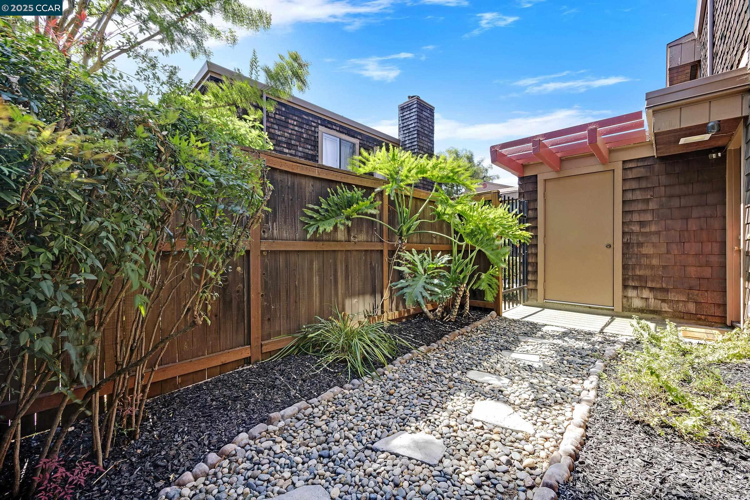 Photo #27: 41102483 Listing: Photo #27