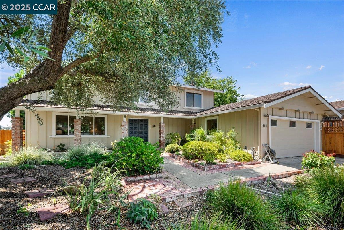 Detail Gallery Image 1 of 1 For 681 Rock Oak Rd, Walnut Creek,  CA 94598 - 4 Beds | 2/1 Baths