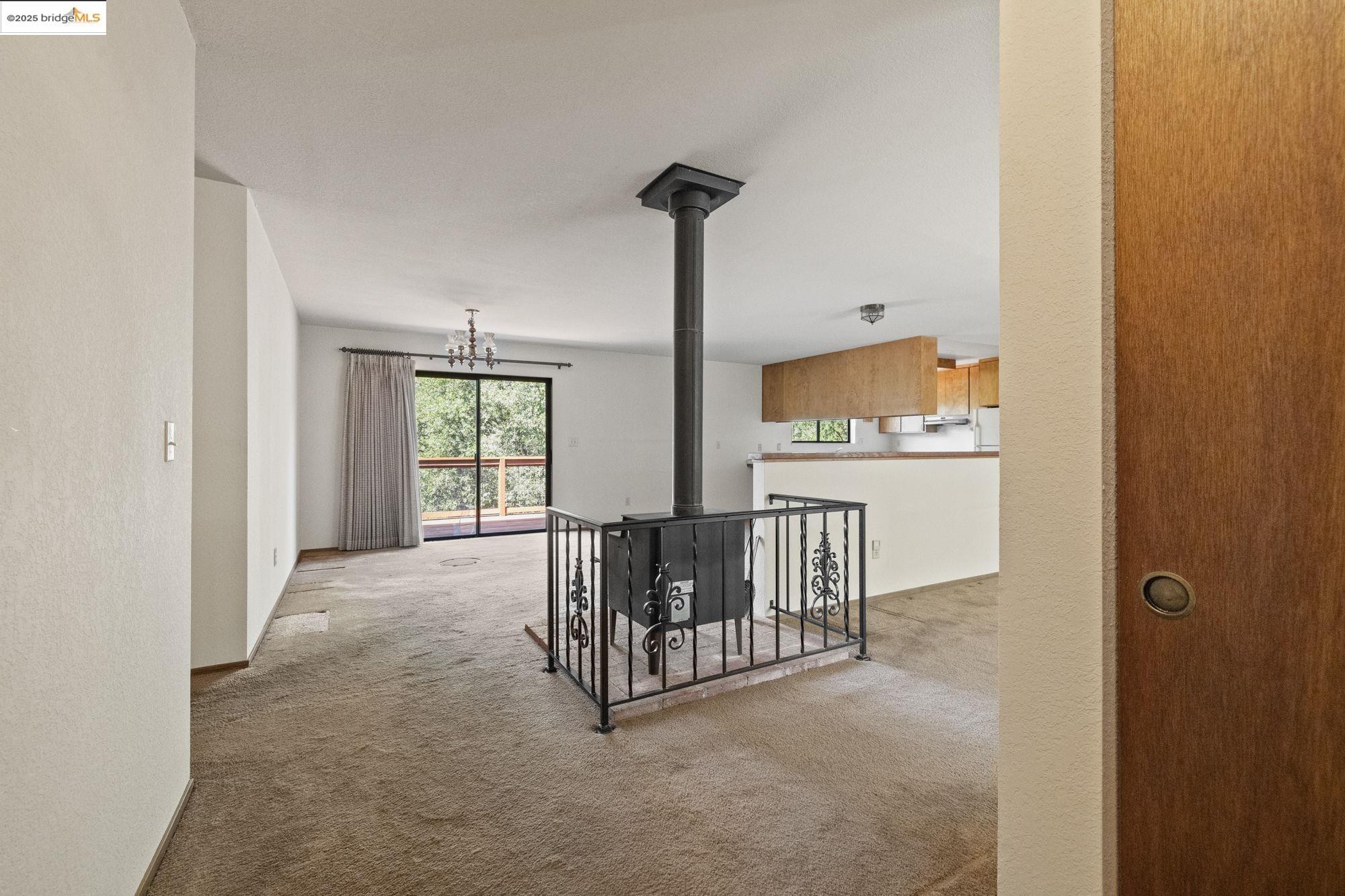 Detail Gallery Image 5 of 35 For 11828 Campo Seco Rd, Sonora,  CA 95370 - 3 Beds | 2 Baths
