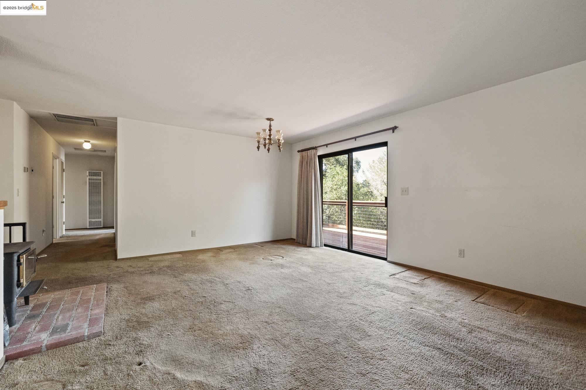 Detail Gallery Image 9 of 35 For 11828 Campo Seco Rd, Sonora,  CA 95370 - 3 Beds | 2 Baths