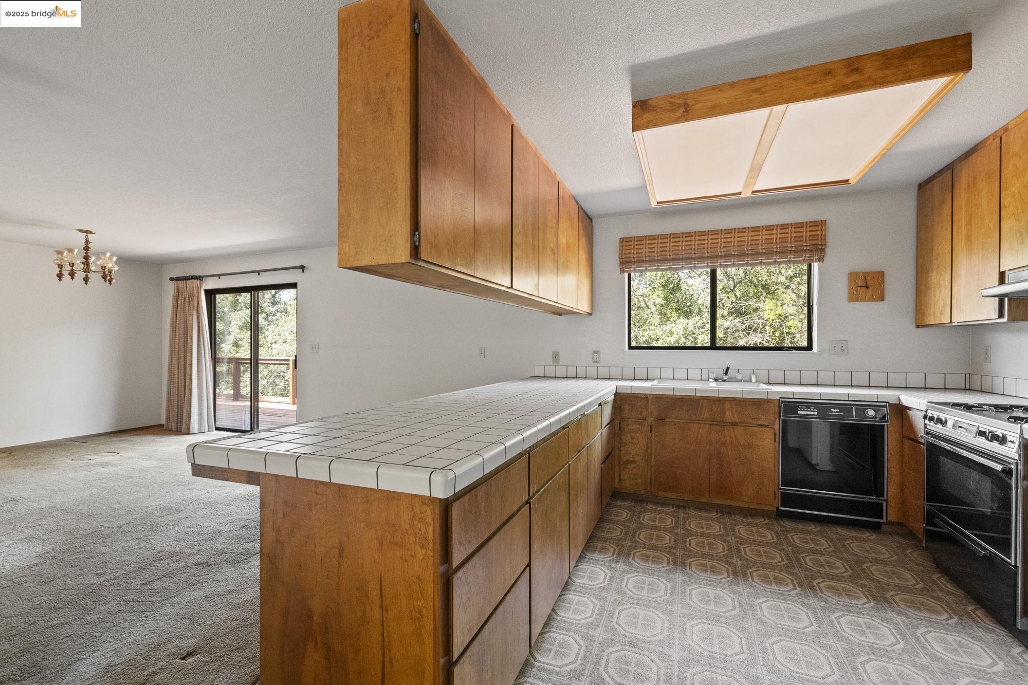 Detail Gallery Image 10 of 35 For 11828 Campo Seco Rd, Sonora,  CA 95370 - 3 Beds | 2 Baths