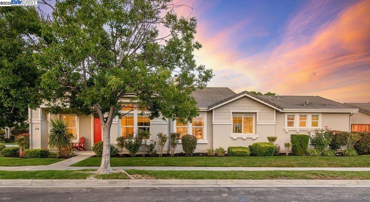 Detail Gallery Image 1 of 1 For 4946 Sequoia Ave, Dublin,  CA 94568 - 4 Beds | 3 Baths