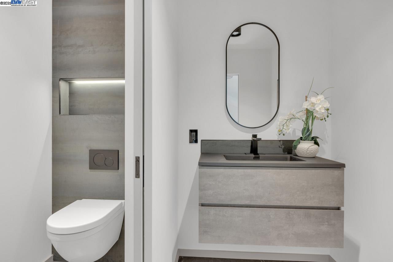Detail Gallery Image 28 of 40 For 560 Old Orchard Drive, Danville,  CA 94526 - 4 Beds | 2/1 Baths